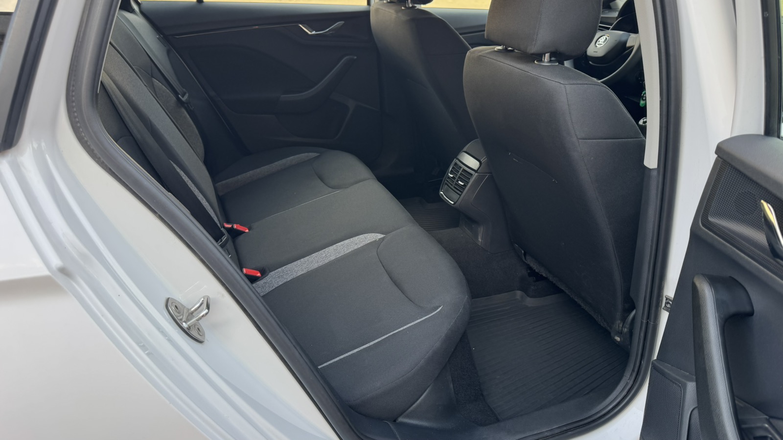 Інші авто SKODA Scala 2021 року, Хетчбек, Тойота Центр Київ "Автосаміт Укравто", м.Київ | Фото № 7 Інші авто SKODA Scala 2021 року з пробігом 70719 км, Хетчбек, Тойота Центр Київ "Автосаміт Укравто", м.Київ - 745000 ГРН | Фото № 7