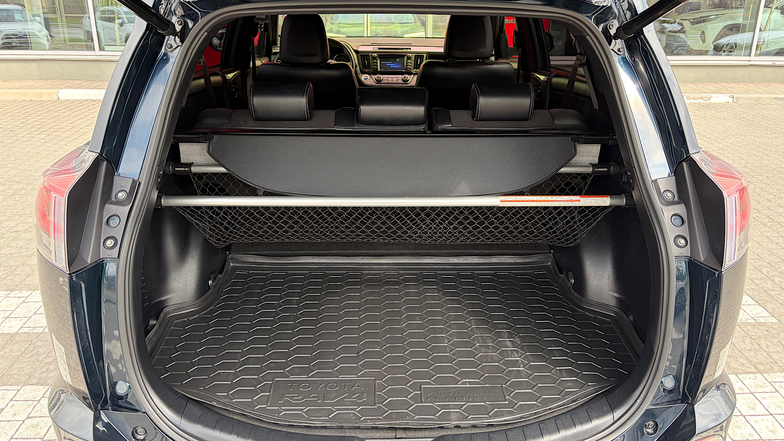 Toyota RAV4 2018 року, Універсал, Тойота Центр Запоріжжя "Восток Автомир", м.Запоріжжя | Фото № 10 Toyota RAV4 2018 року з пробігом 104947 км, Універсал, Тойота Центр Запоріжжя "Восток Автомир", м.Запоріжжя - 1031650 ГРН | Фото № 10