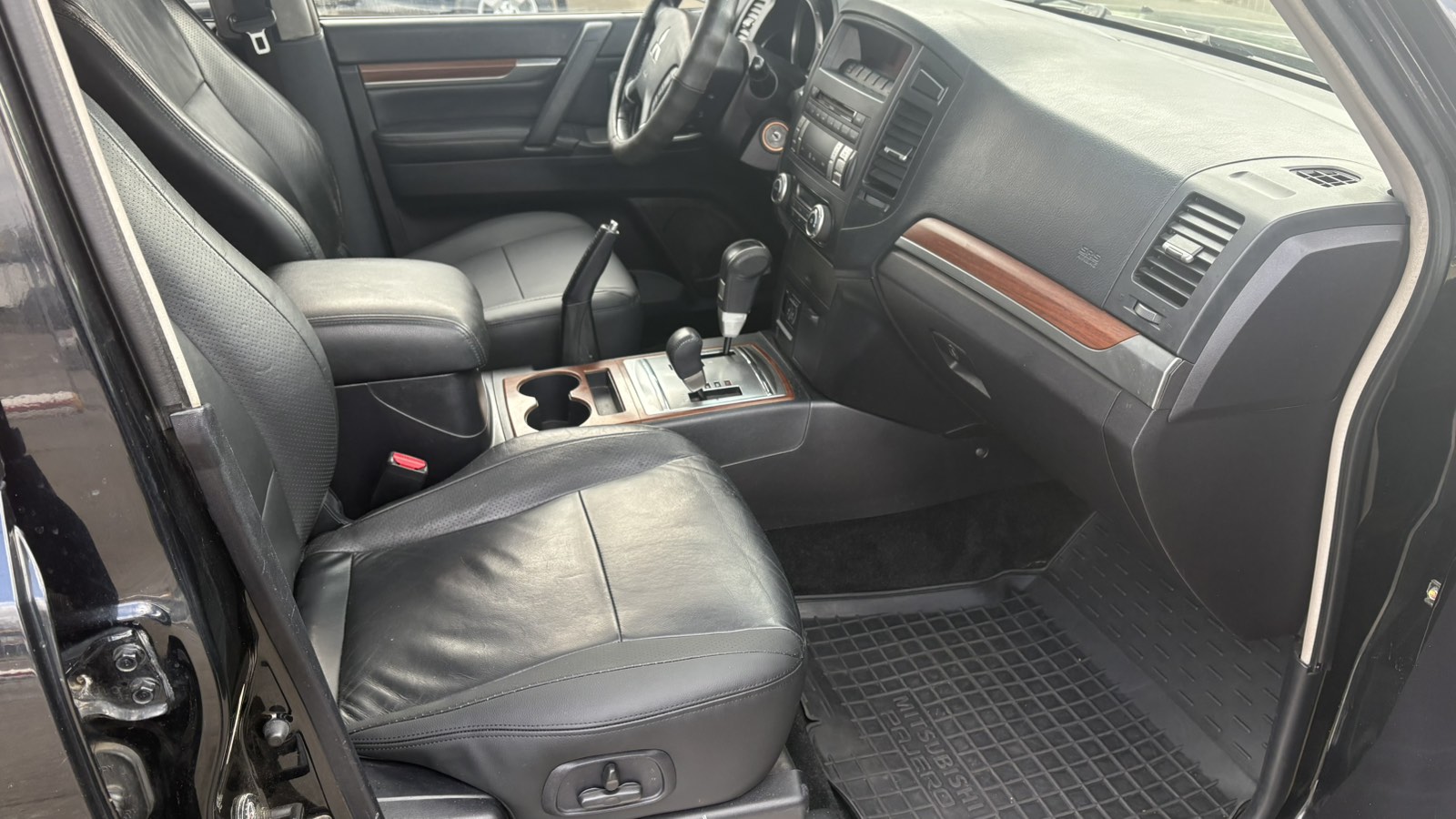 Інші авто MITSUBISHI Pajero Wagon 2007 року з пробігом 311159 км, Універсал, Тойота Центр Київ "Автосаміт Укравто", м.Київ - 487200 ГРН | Фото № 6