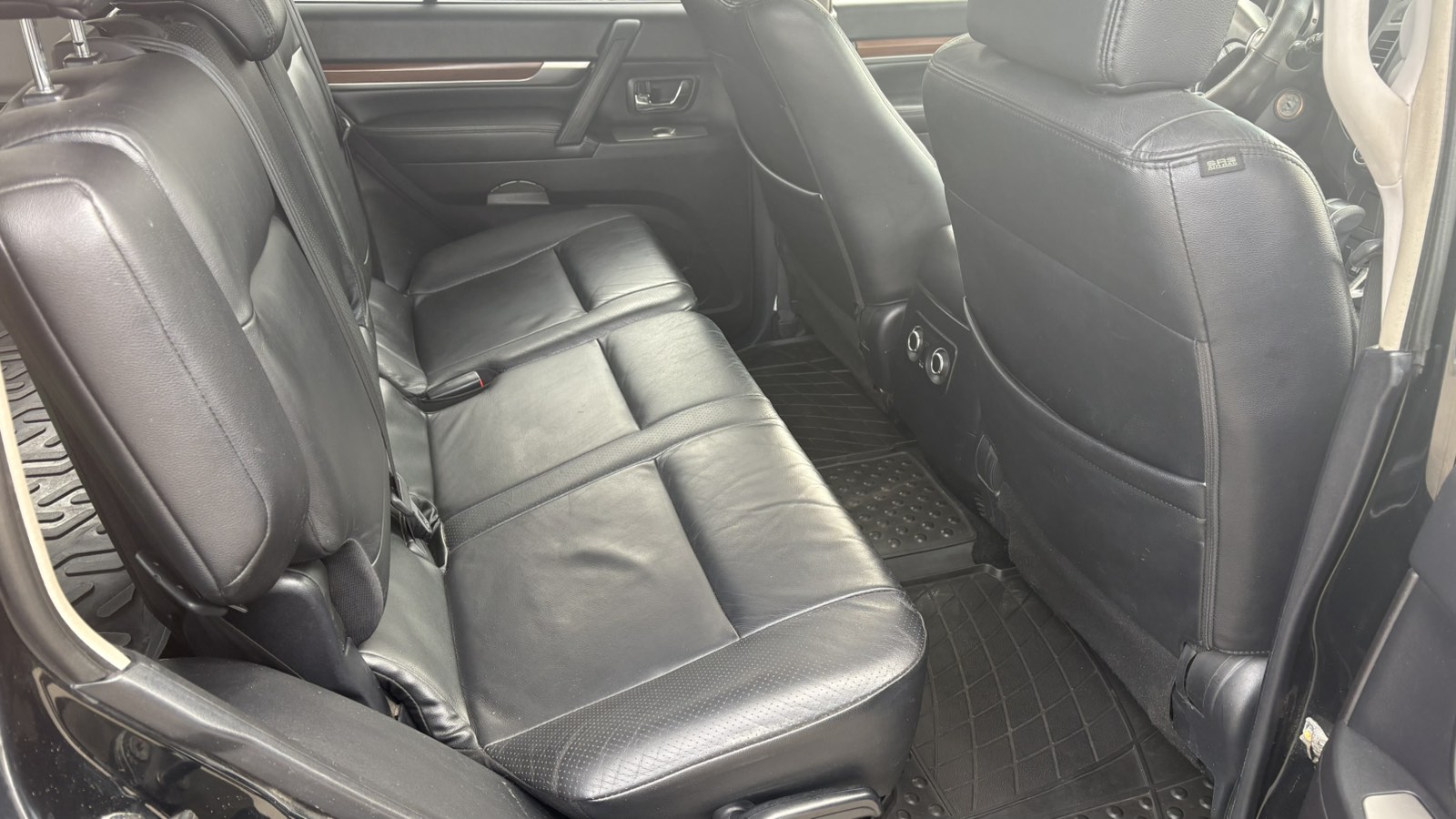 Інші авто MITSUBISHI Pajero Wagon 2007 року з пробігом 311159 км, Універсал, Тойота Центр Київ "Автосаміт Укравто", м.Київ - 487200 ГРН | Фото № 7