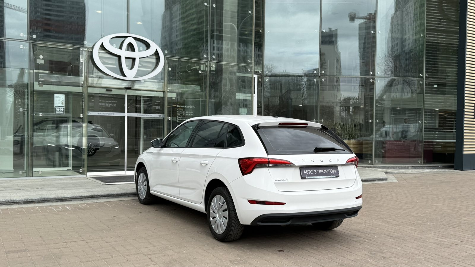 Інші авто SKODA Scala 2021 року, Хетчбек, Тойота Центр Київ "Автосаміт Укравто", м.Київ | Фото № 2 Інші авто SKODA Scala 2021 року з пробігом 80985 км, Хетчбек, Тойота Центр Київ "Автосаміт Укравто", м.Київ - 746000 ГРН | Фото № 2