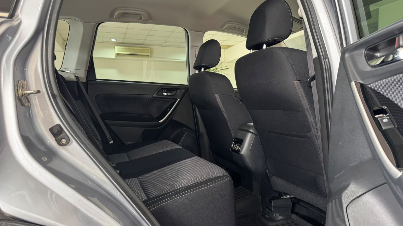 Інші авто SUBARU FORESTER 2016 року, Універсал, Тойота Центр Ужгород "Карат Мотор", м.Ужгород | Фото № 7 Інші авто SUBARU FORESTER 2016 року з пробігом 178500 км, Універсал, Тойота Центр Ужгород "Карат Мотор", м.Ужгород - 602000 ГРН | Фото № 7