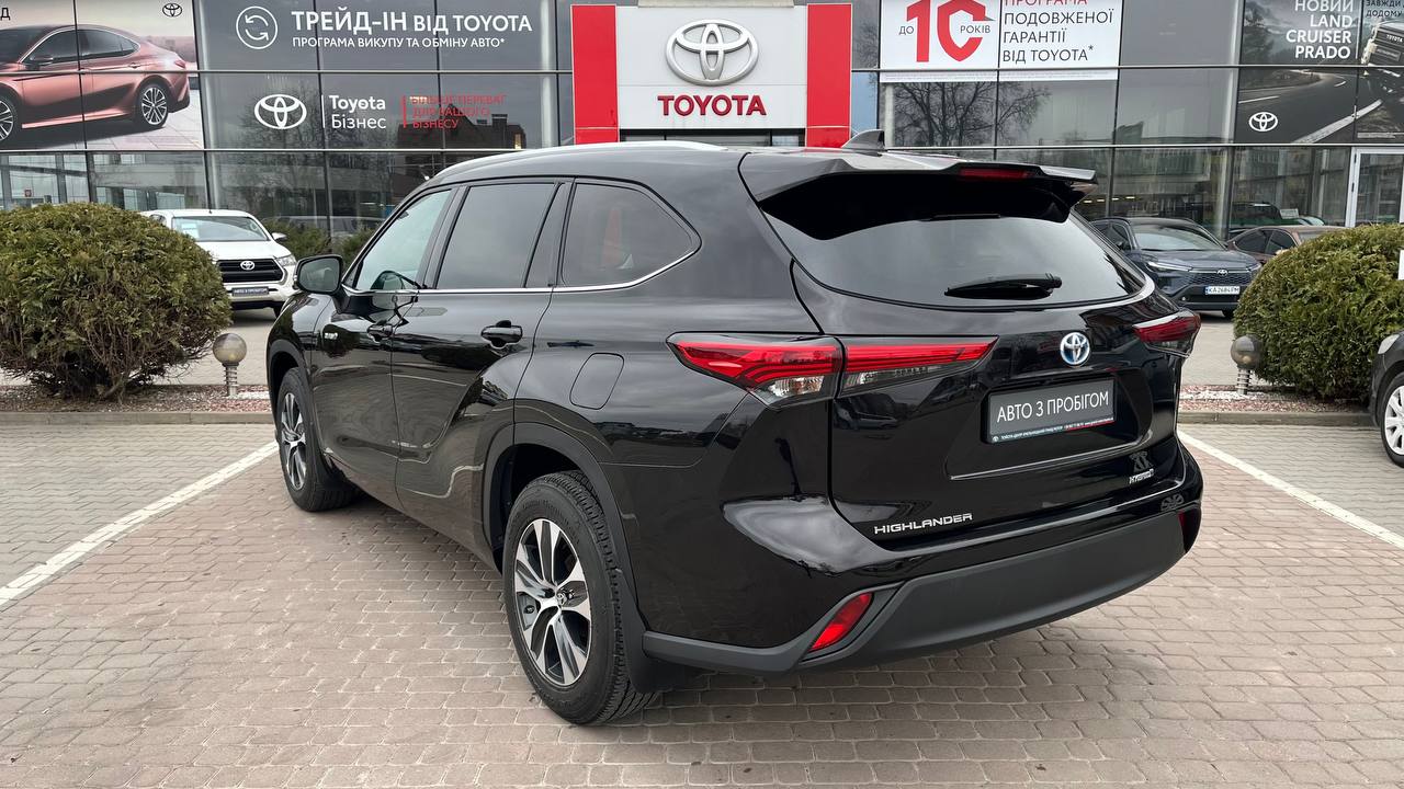 Toyota HIGHLANDER 2021 року з пробігом 147786 км, Універсал, Тойота Центр Хмельницький "Гранд Мотор", м.Хмельницький - 1696000 ГРН | Фото № 2