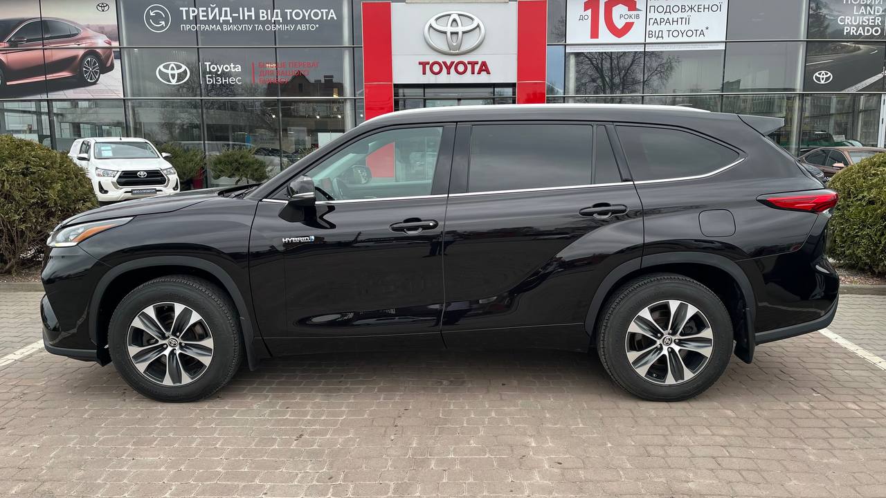 Toyota HIGHLANDER 2021 року з пробігом 147786 км, Універсал, Тойота Центр Хмельницький "Гранд Мотор", м.Хмельницький - 1696000 ГРН | Фото № 3