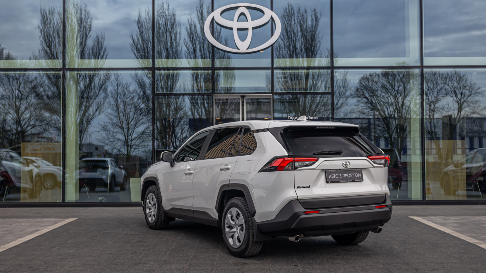 Toyota RAV4 2021 року з пробігом 71517 км, Універсал, Тойота Центр Дніпро "Алмаз Мотор" на Запорізькому шосе, м.Дніпро - 1050000 ГРН | Фото № 2