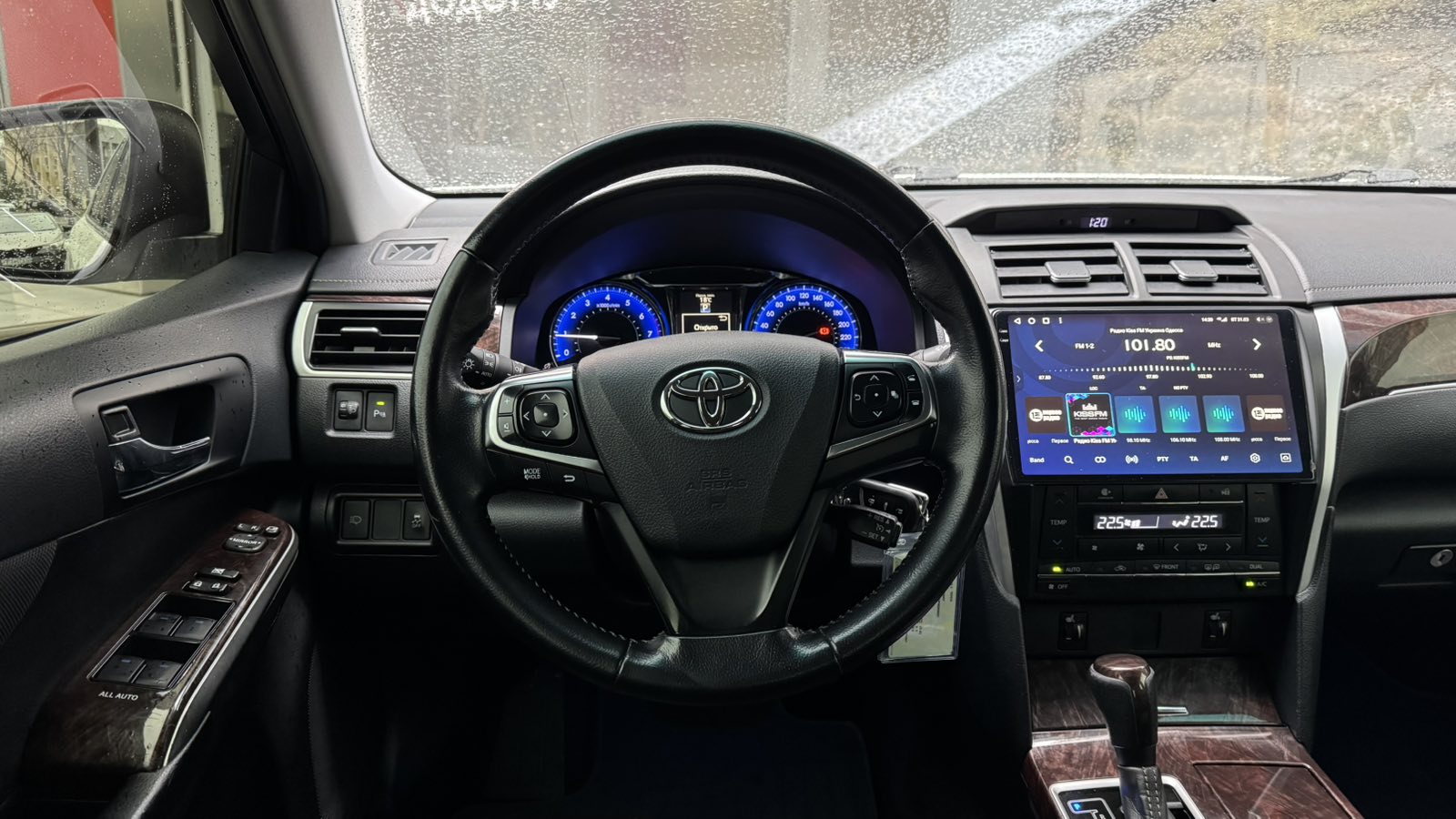 Toyota CAMRY 2016 року з пробігом 180128 км, Седан, Тойота Центр Одеса "ВіДі Пальміра", м.Одеса - 743000 ГРН | Фото № 9