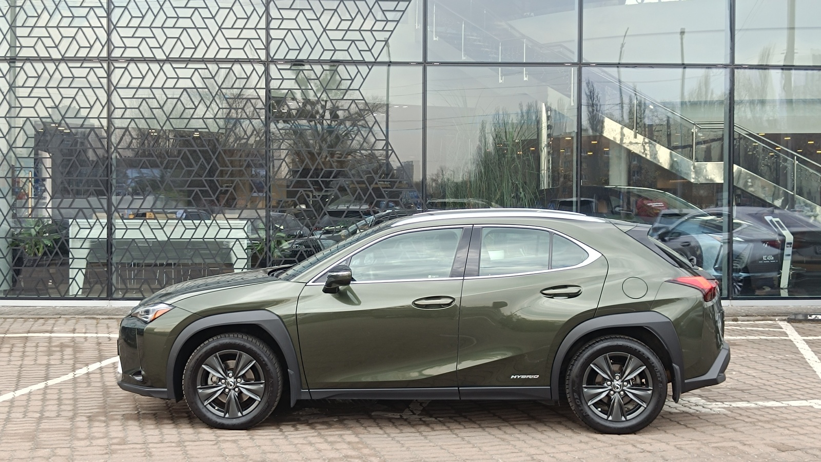 Lexus UX 2019 року з пробігом 65000 км, Хетчбек, Лексус Київ Захід, м.Київ - 1371000 ГРН | Фото № 3