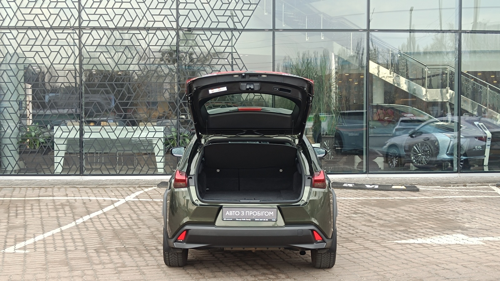 Lexus UX 2019 року з пробігом 65000 км, Хетчбек, Лексус Київ Захід, м.Київ - 1371000 ГРН | Фото № 10