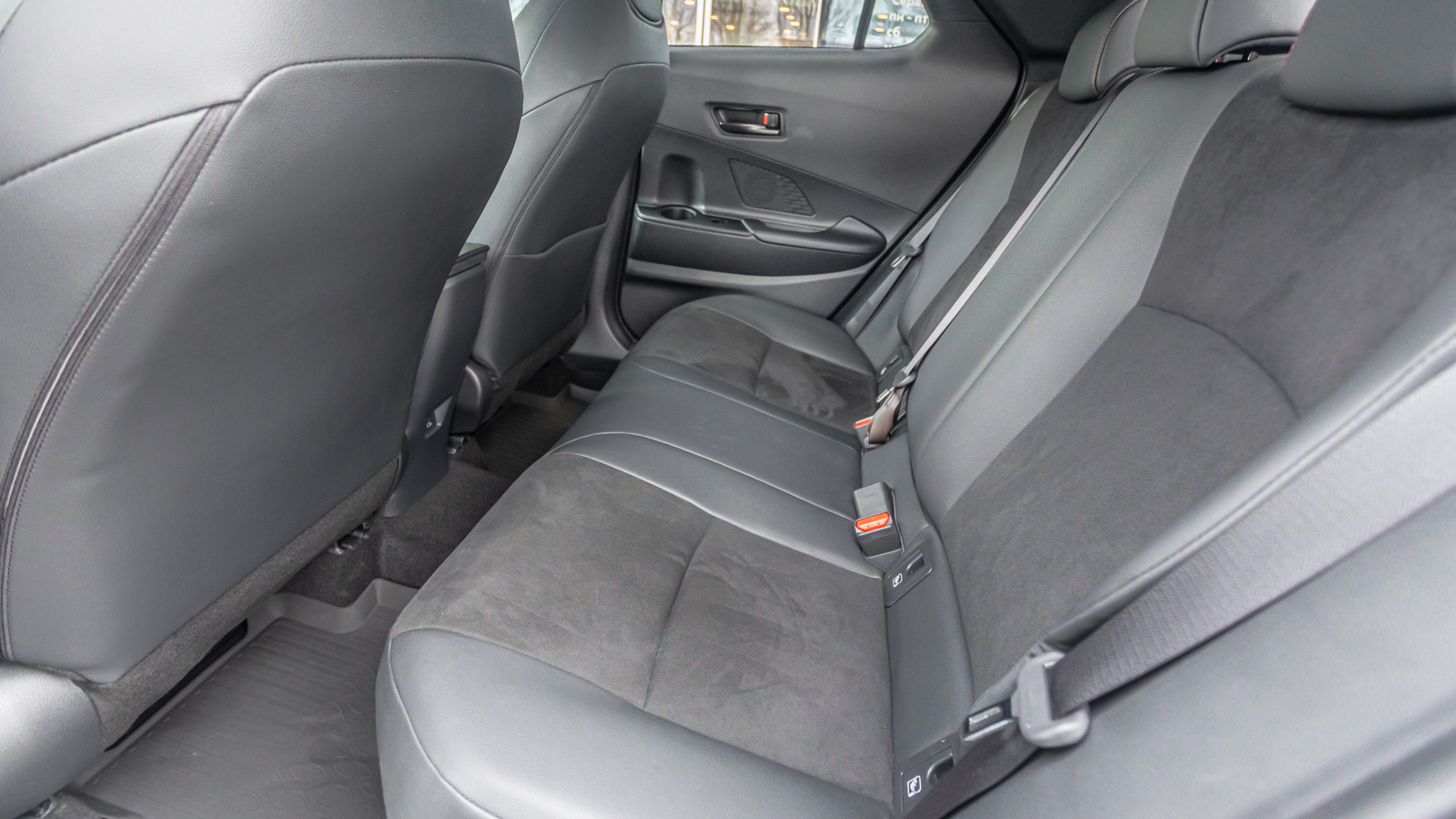 Toyota C-HR 2023 року з пробігом 1172 км, Хетчбек, Тойота Центр Дніпро "Алмаз Мотор" на Запорізькому шосе, м.Дніпро - 1700000 ГРН | Фото № 13