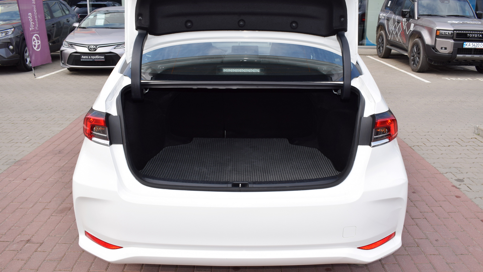 Toyota COROLLA 2019 року з пробігом 100282 км, Седан, Тойота Центр Житомир "Стар - Кар", м.Житомир - 695200 ГРН | Фото № 10