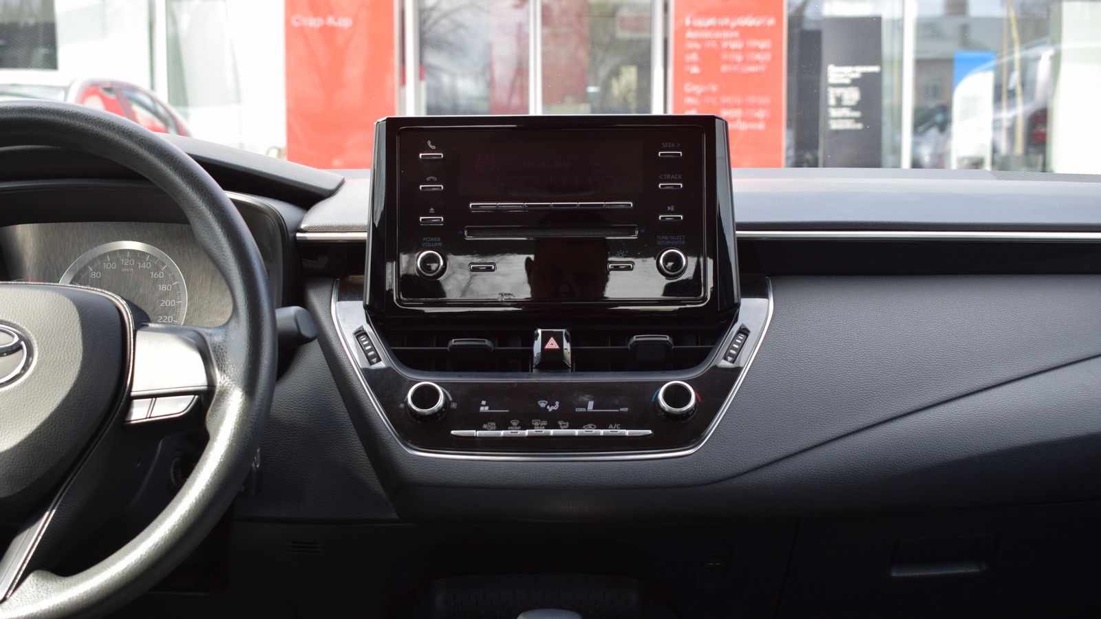 Toyota COROLLA 2019 року з пробігом 100282 км, Седан, Тойота Центр Житомир "Стар - Кар", м.Житомир - 695200 ГРН | Фото № 15