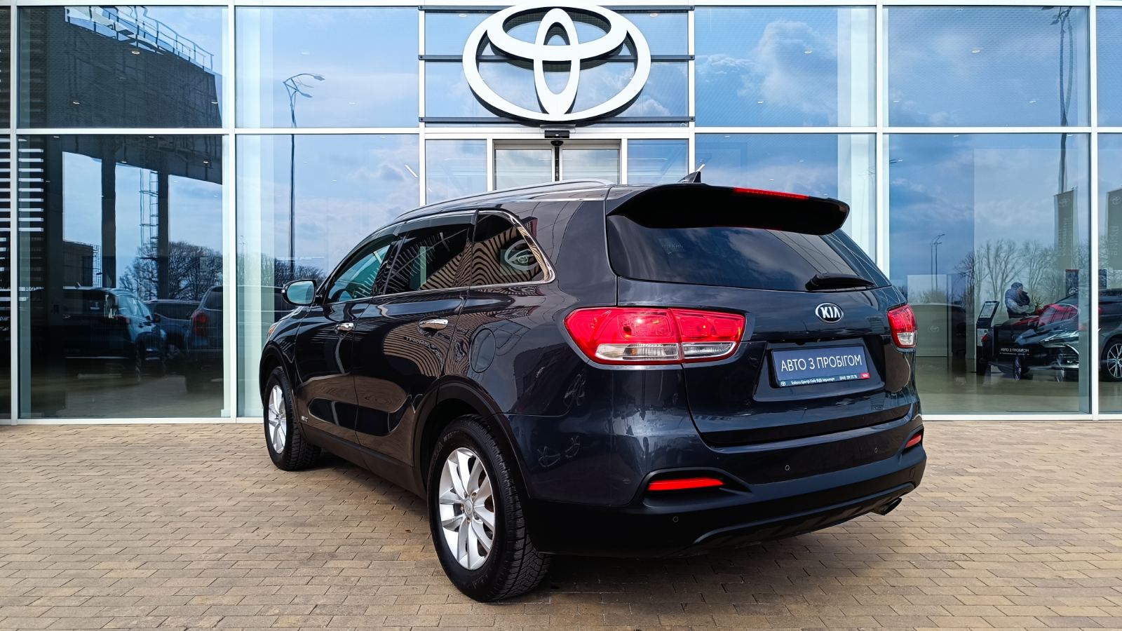 Інші авто KIA SORENTO 2017 року з пробігом 142020 км, Універсал, Тойота Центр Київ «ВІДІ Аеропорт», м.Київ - 570000 ГРН | Фото № 2