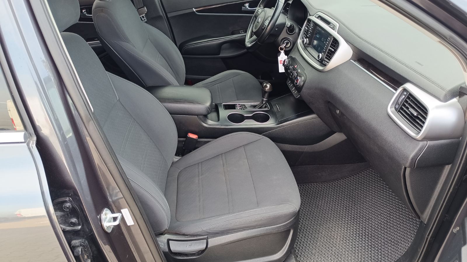 Інші авто KIA SORENTO 2017 року з пробігом 142020 км, Універсал, Тойота Центр Київ «ВІДІ Аеропорт», м.Київ - 570000 ГРН | Фото № 6