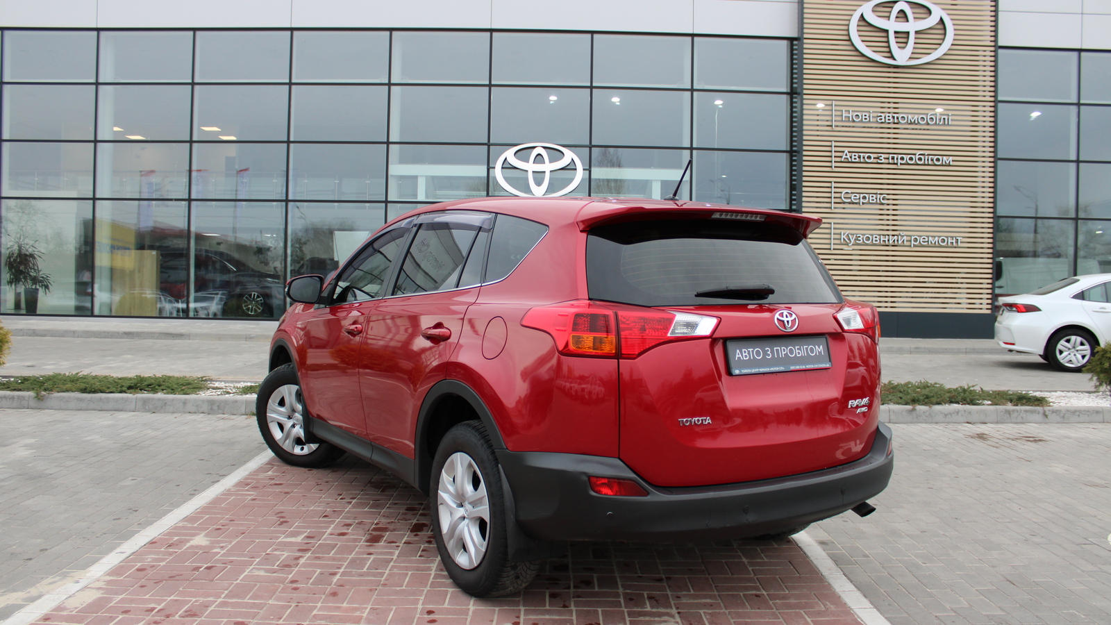 Toyota RAV4 2014 року з пробігом 163083 км, Універсал, Тойота Центр Черкаси "Мотор Сіті", м.Черкаси - 730000 ГРН | Фото № 2