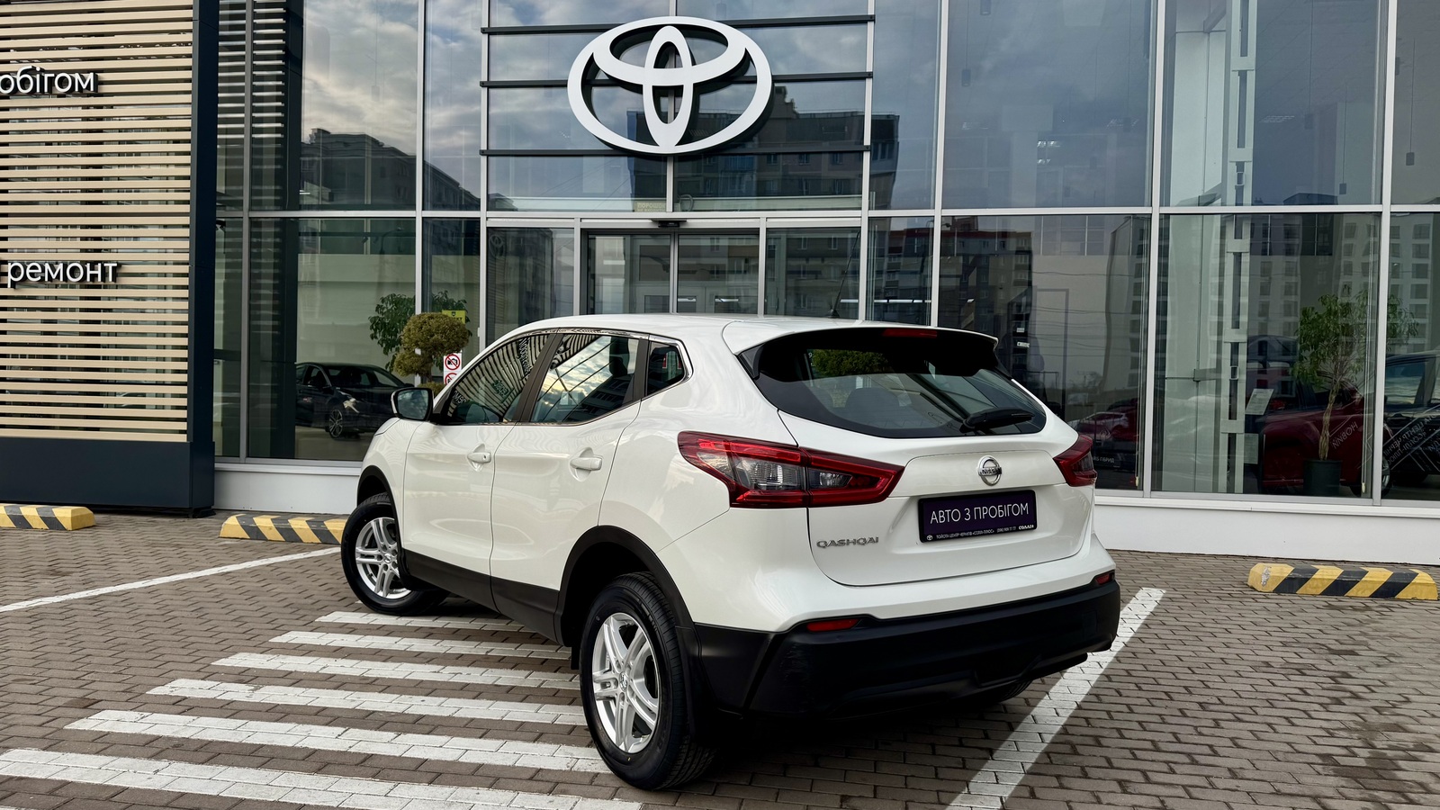 Інші авто NISSAN QASHQAI 2018 року з пробігом 64563 км, Універсал, Тойота Центр Чернігів "Соллі-Плюс", м.Чернігів - 696000 ГРН | Фото № 2