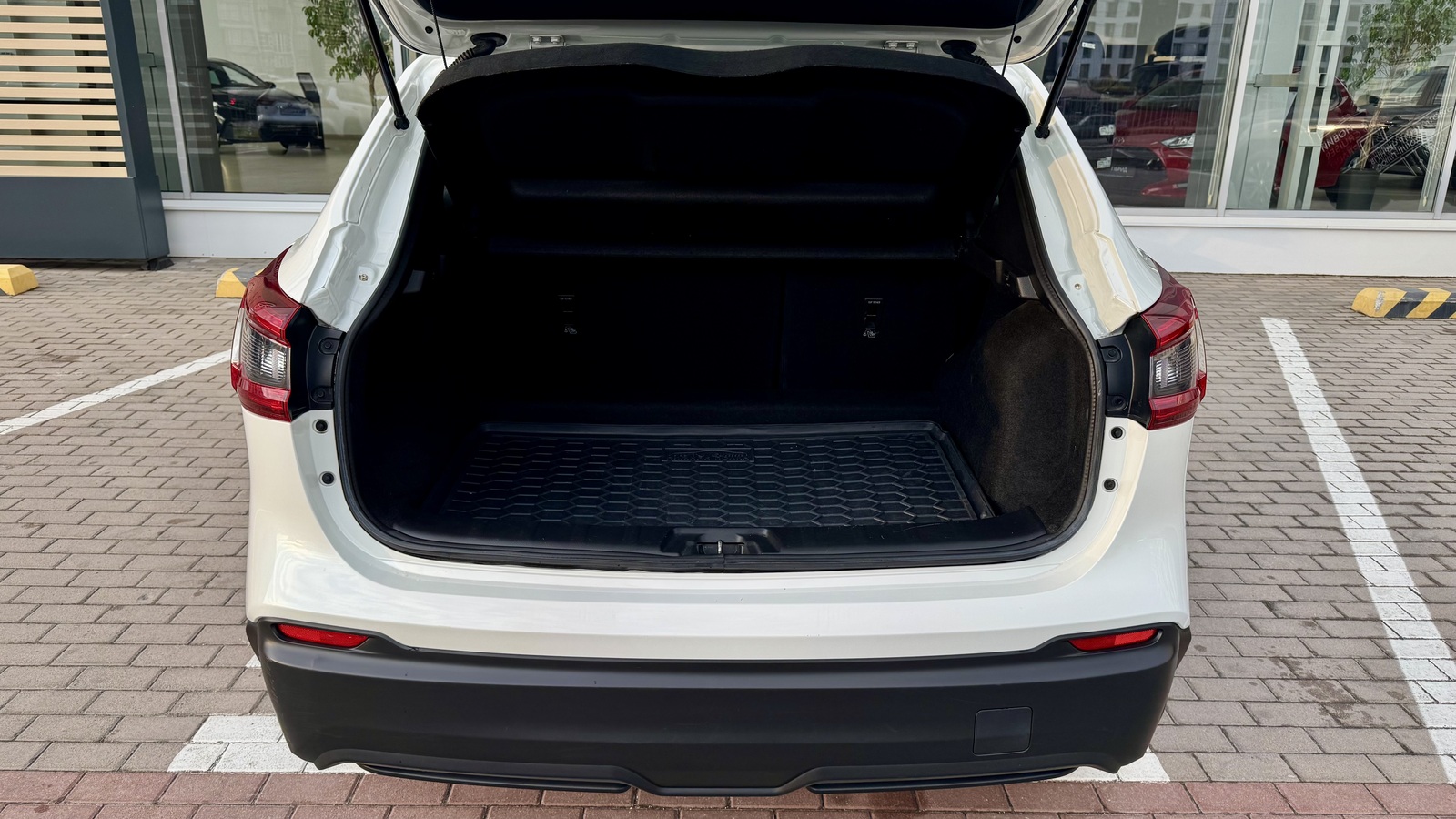 Інші авто NISSAN QASHQAI 2018 року з пробігом 64563 км, Універсал, Тойота Центр Чернігів "Соллі-Плюс", м.Чернігів - 696000 ГРН | Фото № 10