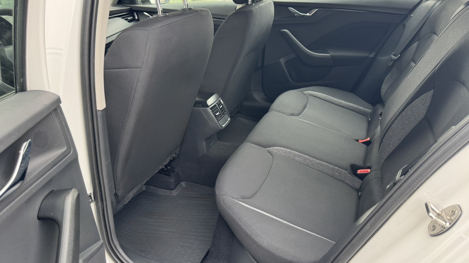 Інші авто SKODA Scala 2021 року, Хетчбек, Тойота Центр Київ "Автосаміт Укравто", м.Київ | Фото № 11 Інші авто SKODA Scala 2021 року з пробігом 80629 км, Хетчбек, Тойота Центр Київ "Автосаміт Укравто", м.Київ - 745900 ГРН | Фото № 11