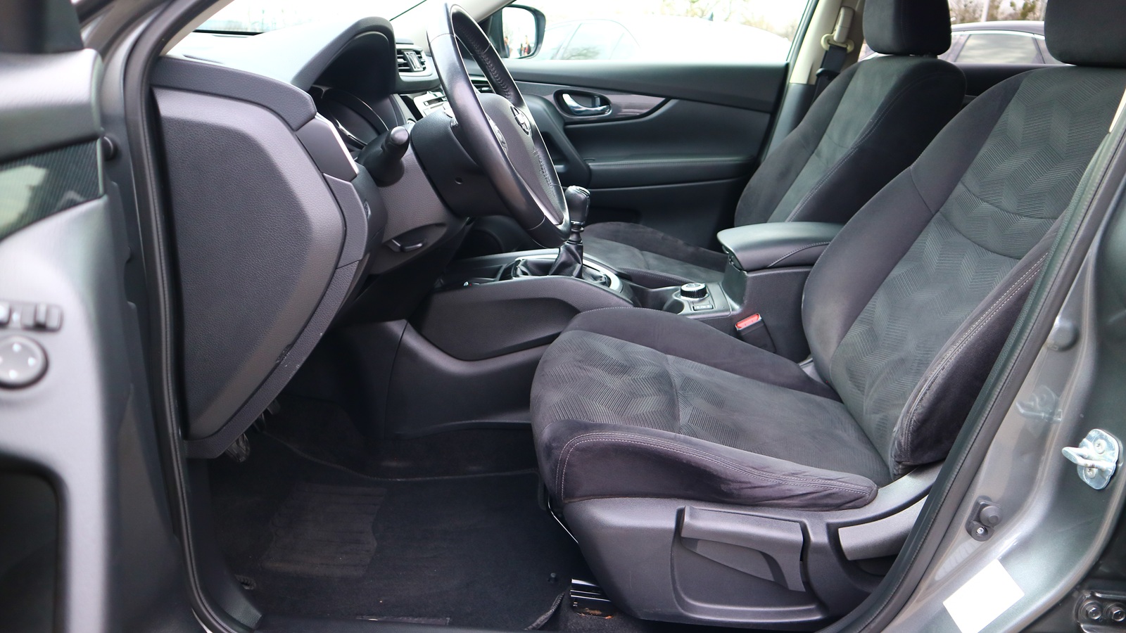 Інші авто NISSAN X-TRAIL 2017 року з пробігом 154837 км, Універсал, Тойота Центр Київ "Автосаміт Укравто Столичне", м.Київ - 723000 ГРН | Фото № 13