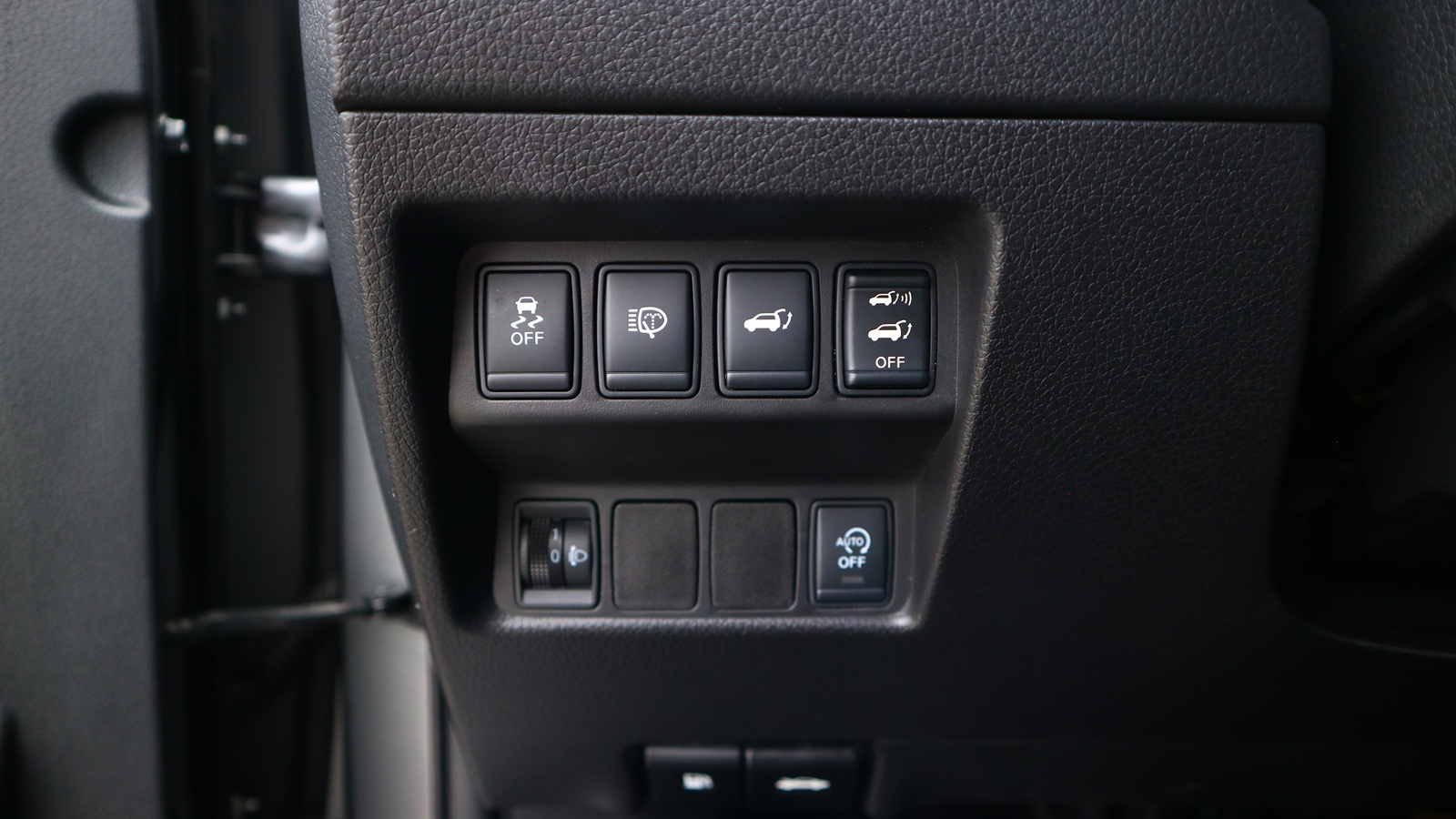 Інші авто NISSAN X-TRAIL 2017 року з пробігом 154837 км, Універсал, Тойота Центр Київ "Автосаміт Укравто Столичне", м.Київ - 723000 ГРН | Фото № 21