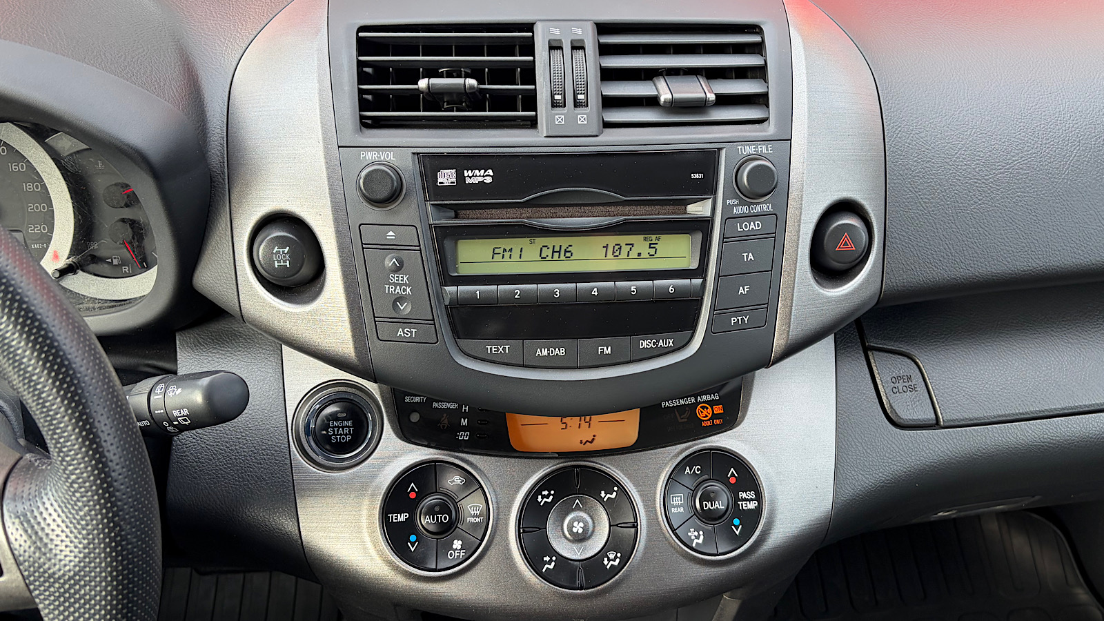 Toyota RAV4 2011 року з пробігом 143125 км, Універсал, Тойота Центр Запоріжжя "Восток Автомир", м.Запоріжжя - 602000 ГРН | Фото № 15