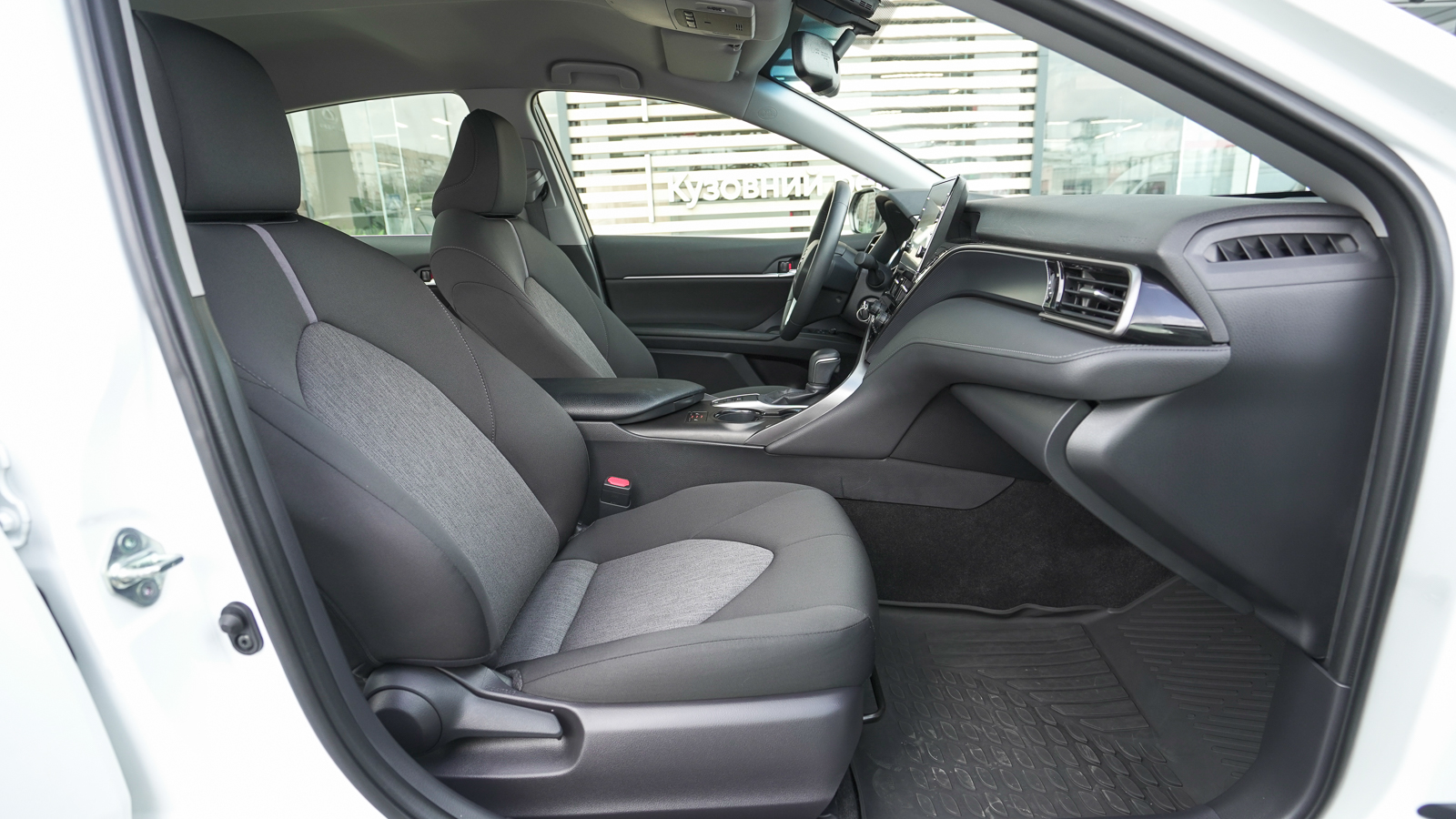 Toyota CAMRY 2023 року з пробігом 19598 км, Седан, Тойота Центр Львів "Діамант", м.Львів - 1332850 ГРН | Фото № 6