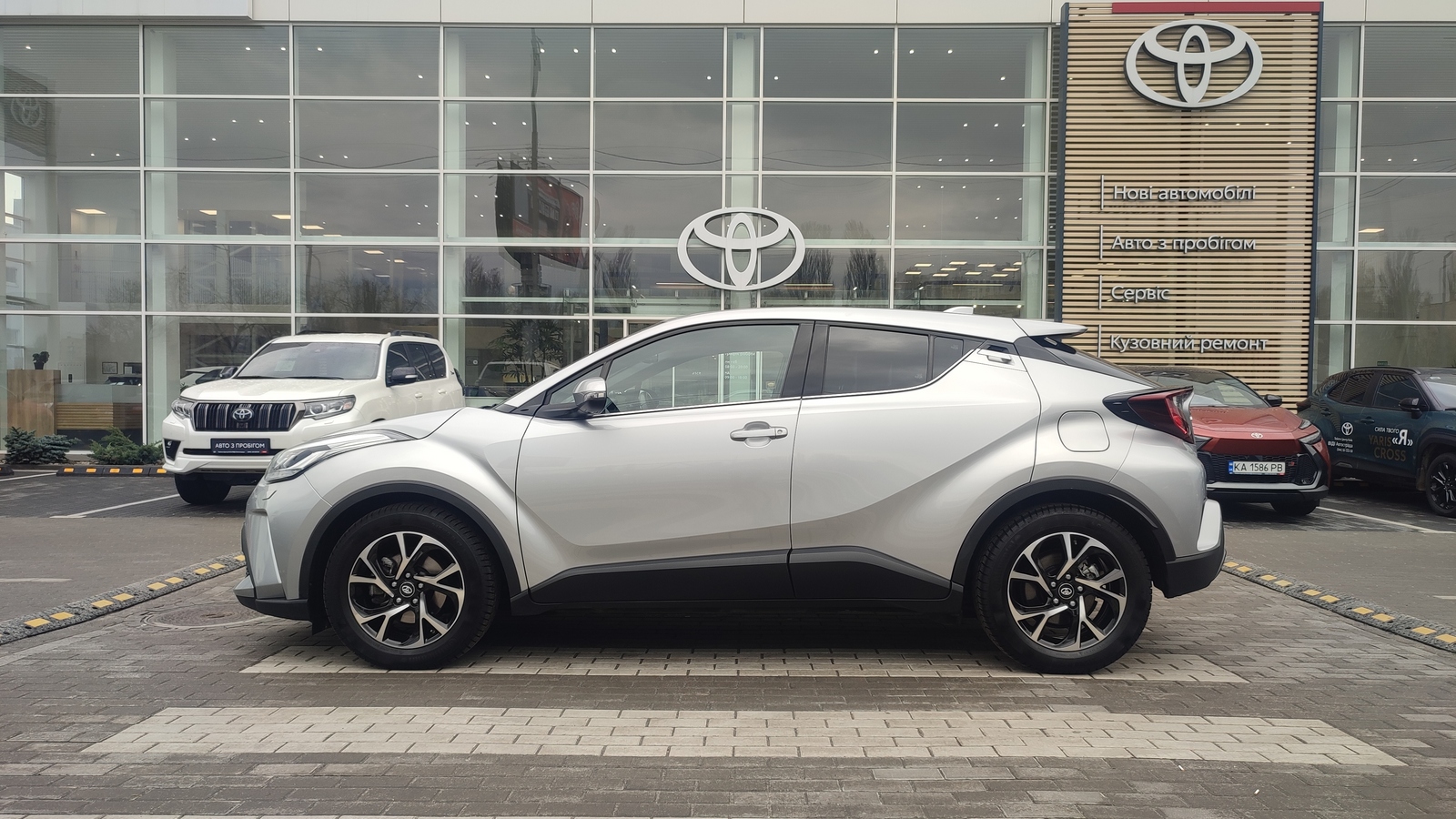 Toyota C-HR 2023 року з пробігом 29770 км, Хетчбек, Тойота Центр Київ "ВіДі Автострада", м.Київ - 1330000 ГРН | Фото № 3