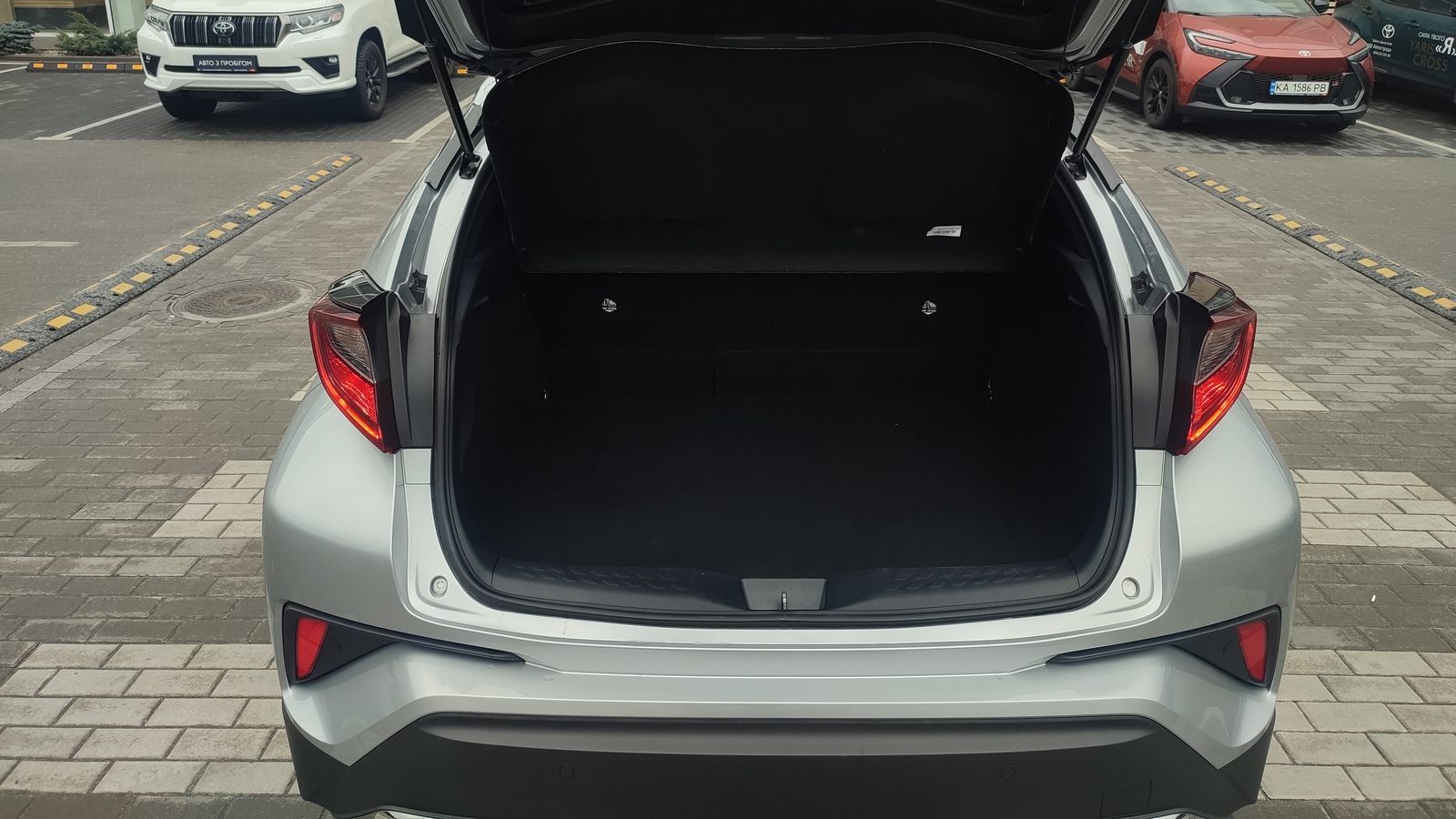 Toyota C-HR 2023 року з пробігом 29770 км, Хетчбек, Тойота Центр Київ "ВіДі Автострада", м.Київ - 1330000 ГРН | Фото № 10