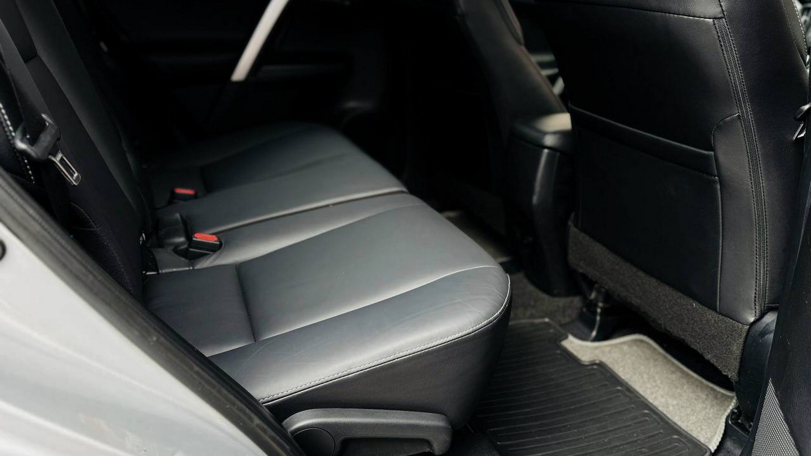 Toyota RAV4 2015 року з пробігом 193600 км, Універсал, Тойота Центр Тернопіль "Кристал Моторс", м.Тернопіль - 780000 ГРН | Фото № 7