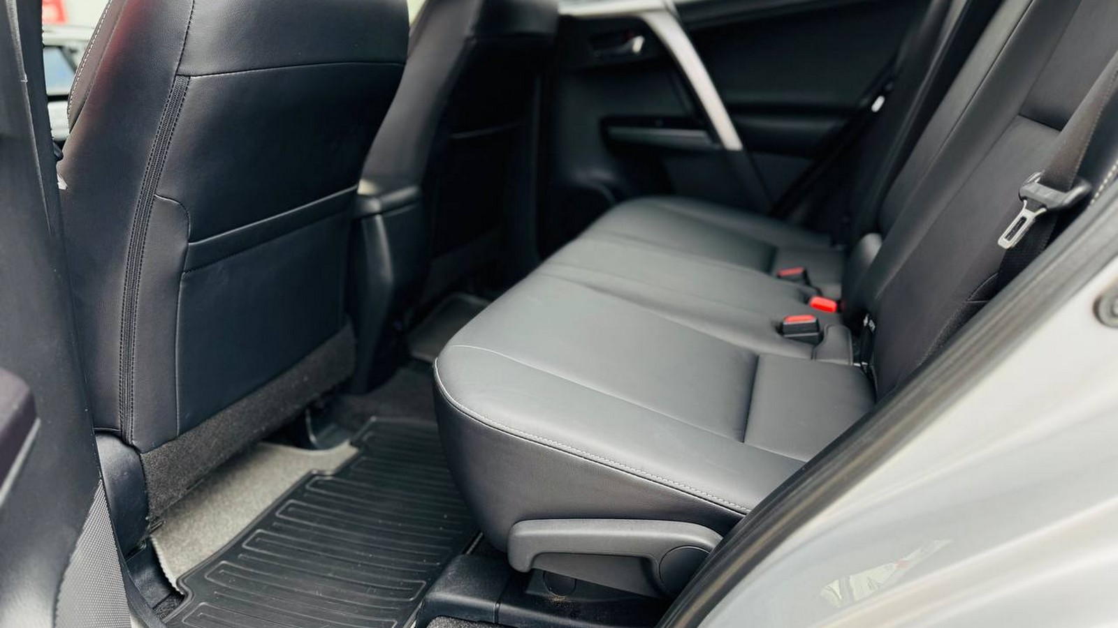 Toyota RAV4 2015 року з пробігом 193600 км, Універсал, Тойота Центр Тернопіль "Кристал Моторс", м.Тернопіль - 780000 ГРН | Фото № 11