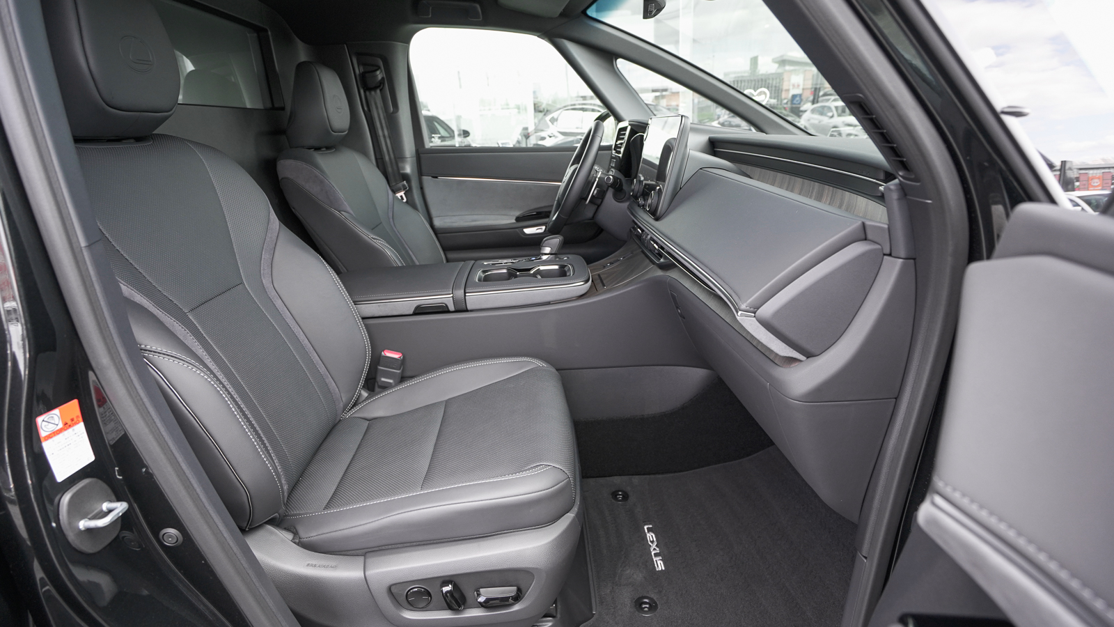 Lexus LM 350h 2024 року, Універсал, Лексус Львів, м.Львів | Фото № 6 Lexus LM 350h 2024 року з пробігом 18120 км, Універсал, Лексус Львів, м.Львів - 5462500 ГРН | Фото № 6