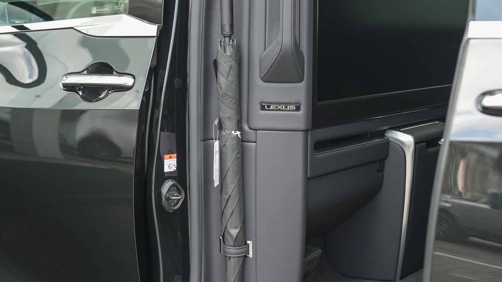 Lexus LM 350h 2024 року, Універсал, Лексус Львів, м.Львів | Фото № 48 Lexus LM 350h 2024 року з пробігом 18120 км, Універсал, Лексус Львів, м.Львів - 5462500 ГРН | Фото № 48