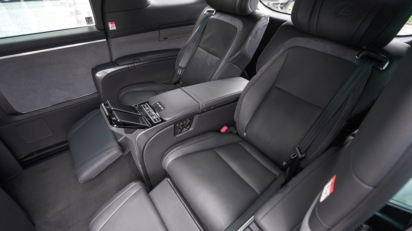 Lexus LM 350h 2024 року, Універсал, Лексус Львів, м.Львів | Фото № 51 Lexus LM 350h 2024 року з пробігом 18120 км, Універсал, Лексус Львів, м.Львів - 5462500 ГРН | Фото № 51