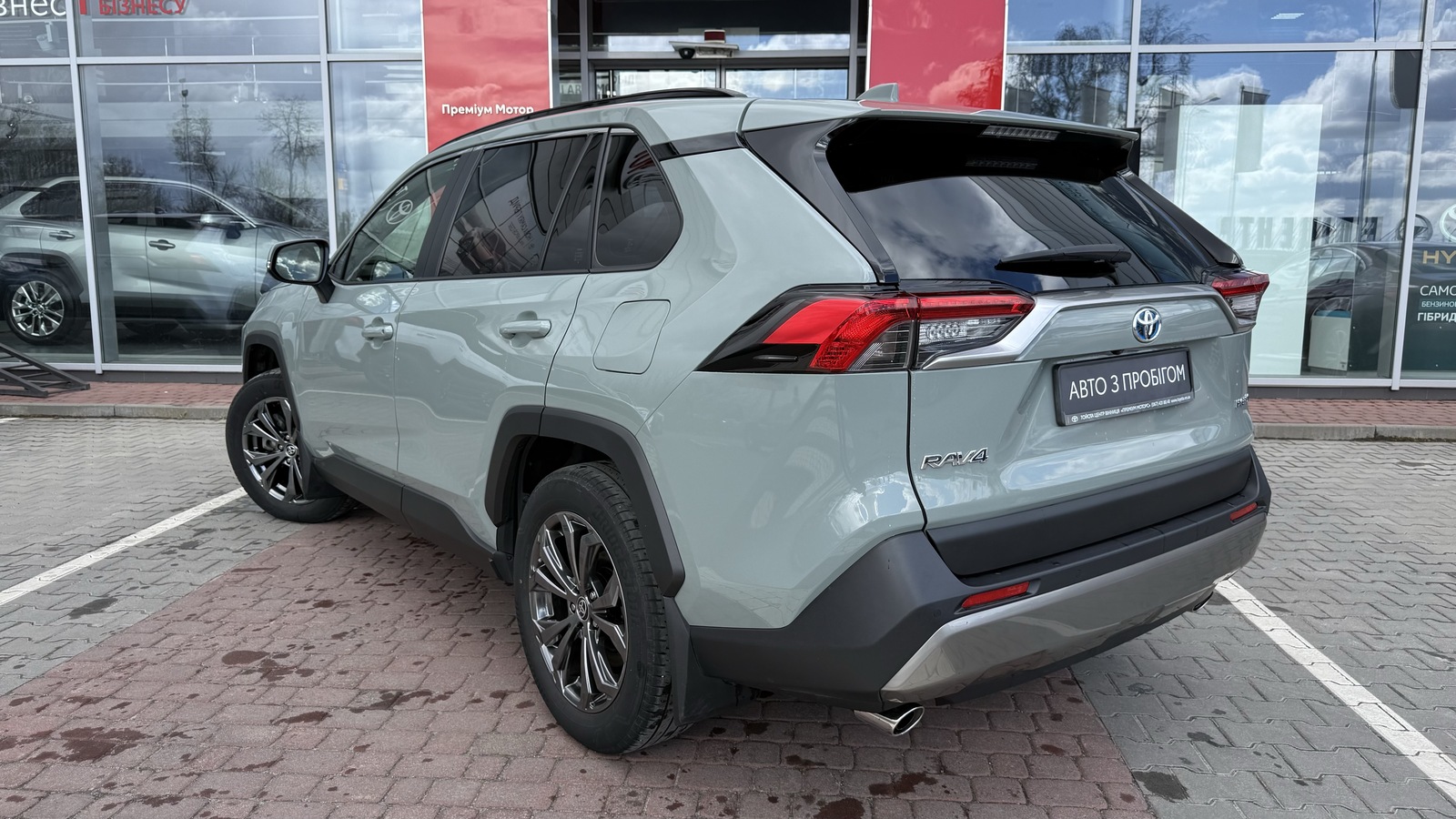 Toyota RAV4 2021 року з пробігом 113998 км, Універсал, Тойота Центр Вінниця "Преміум Мотор", м.Вінниця - 1540000 ГРН | Фото № 2