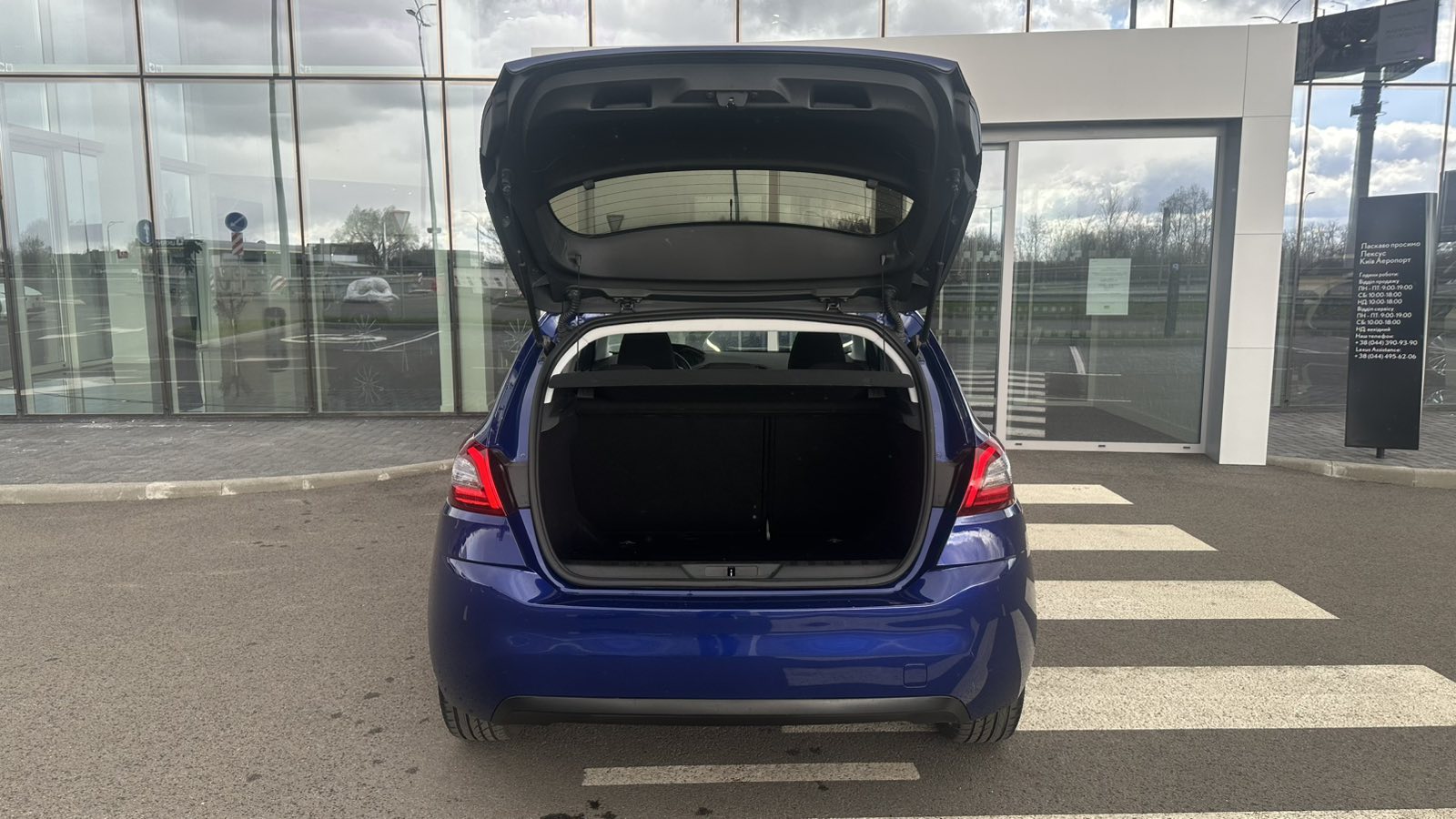 Інші авто PEUGEOT 308 2018 року з пробігом 153500 км, Хетчбек, Лексус Київ Аеропорт, м.Київ - 473172 ГРН | Фото № 9