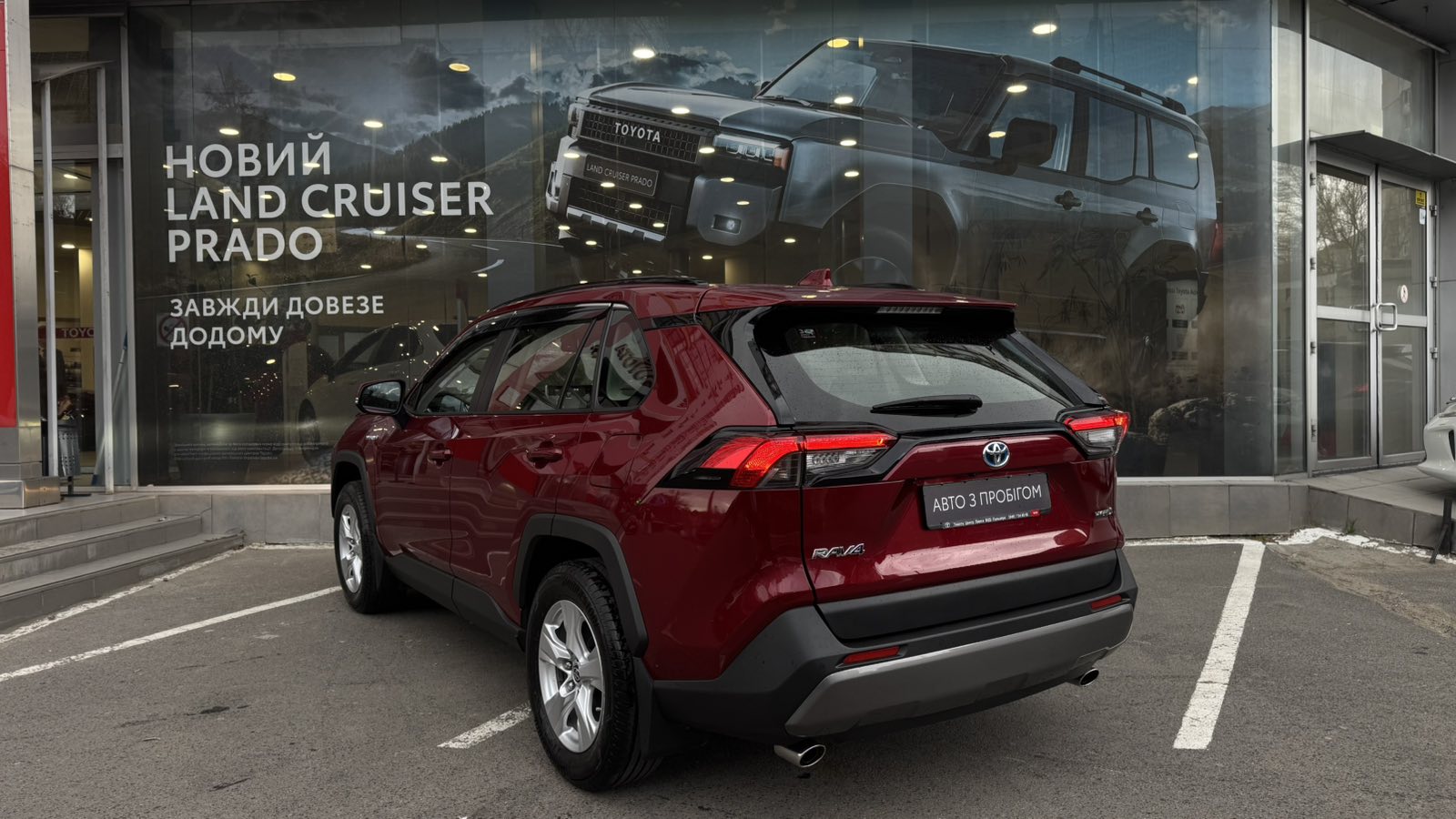 Toyota RAV4 2021 року, Універсал, Тойота Центр Одеса "ВіДі Пальміра", м.Одеса | Фото № 2 Toyota RAV4 2021 року з пробігом 58934 км, Універсал, Тойота Центр Одеса "ВіДі Пальміра", м.Одеса - 1400000 ГРН | Фото № 2