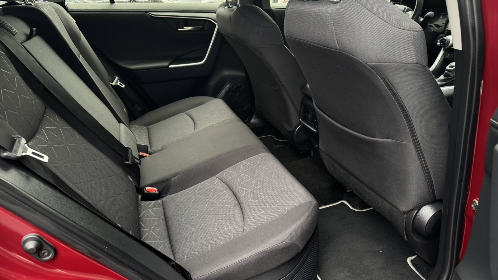 Toyota RAV4 2021 року, Універсал, Тойота Центр Одеса "ВіДі Пальміра", м.Одеса | Фото № 7 Toyota RAV4 2021 року з пробігом 58934 км, Універсал, Тойота Центр Одеса "ВіДі Пальміра", м.Одеса - 1400000 ГРН | Фото № 7