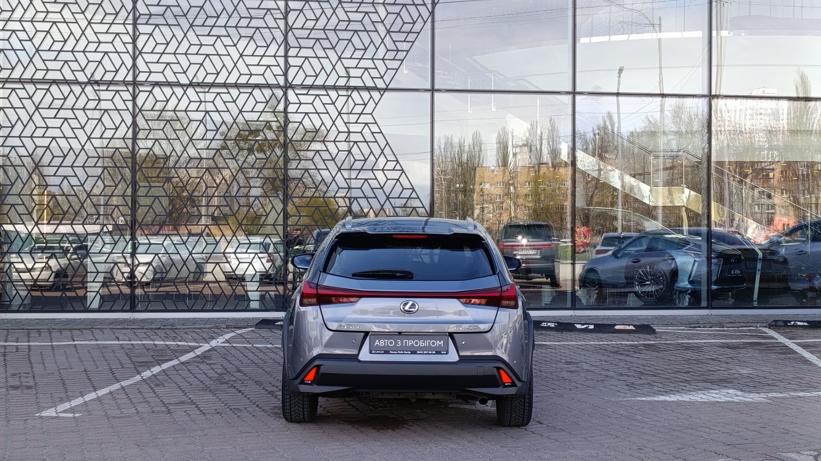 Lexus UX 2022 року, Хетчбек, Лексус Київ Захід, м.Київ | Фото № 4 Lexus UX 2022 року з пробігом 50100 км, Хетчбек, Лексус Київ Захід, м.Київ - 1598000 ГРН | Фото № 4