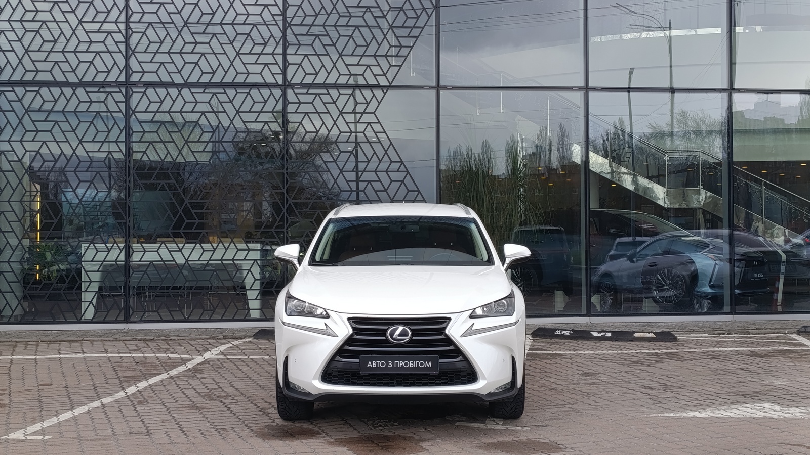 Lexus NX 2015 року, Універсал, Лексус Київ Захід, м.Київ | Фото № 5 Lexus NX 2015 року з пробігом 145000 км, Універсал, Лексус Київ Захід, м.Київ - 1150000 ГРН | Фото № 5