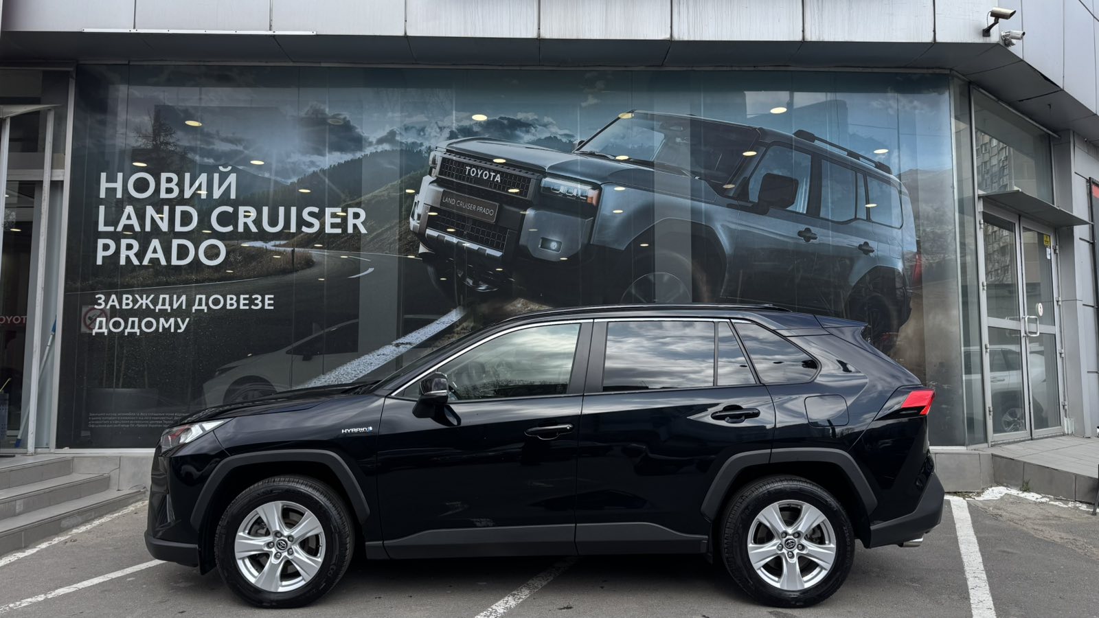 Toyota RAV4 2019 року, Універсал, Тойота Центр Одеса "ВіДі Пальміра", м.Одеса | Фото № 3 Toyota RAV4 2019 року з пробігом 154940 км, Універсал, Тойота Центр Одеса "ВіДі Пальміра", м.Одеса - 1260000 ГРН | Фото № 3