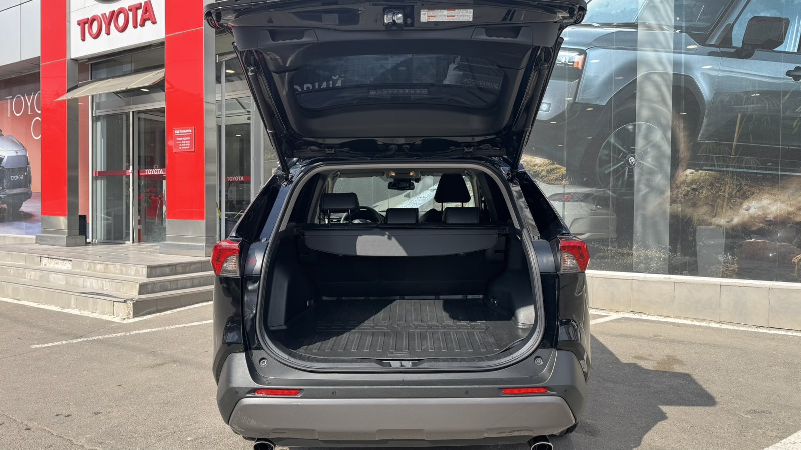 Toyota RAV4 2019 року, Універсал, Тойота Центр Одеса "ВіДі Пальміра", м.Одеса | Фото № 10 Toyota RAV4 2019 року з пробігом 154940 км, Універсал, Тойота Центр Одеса "ВіДі Пальміра", м.Одеса - 1260000 ГРН | Фото № 10