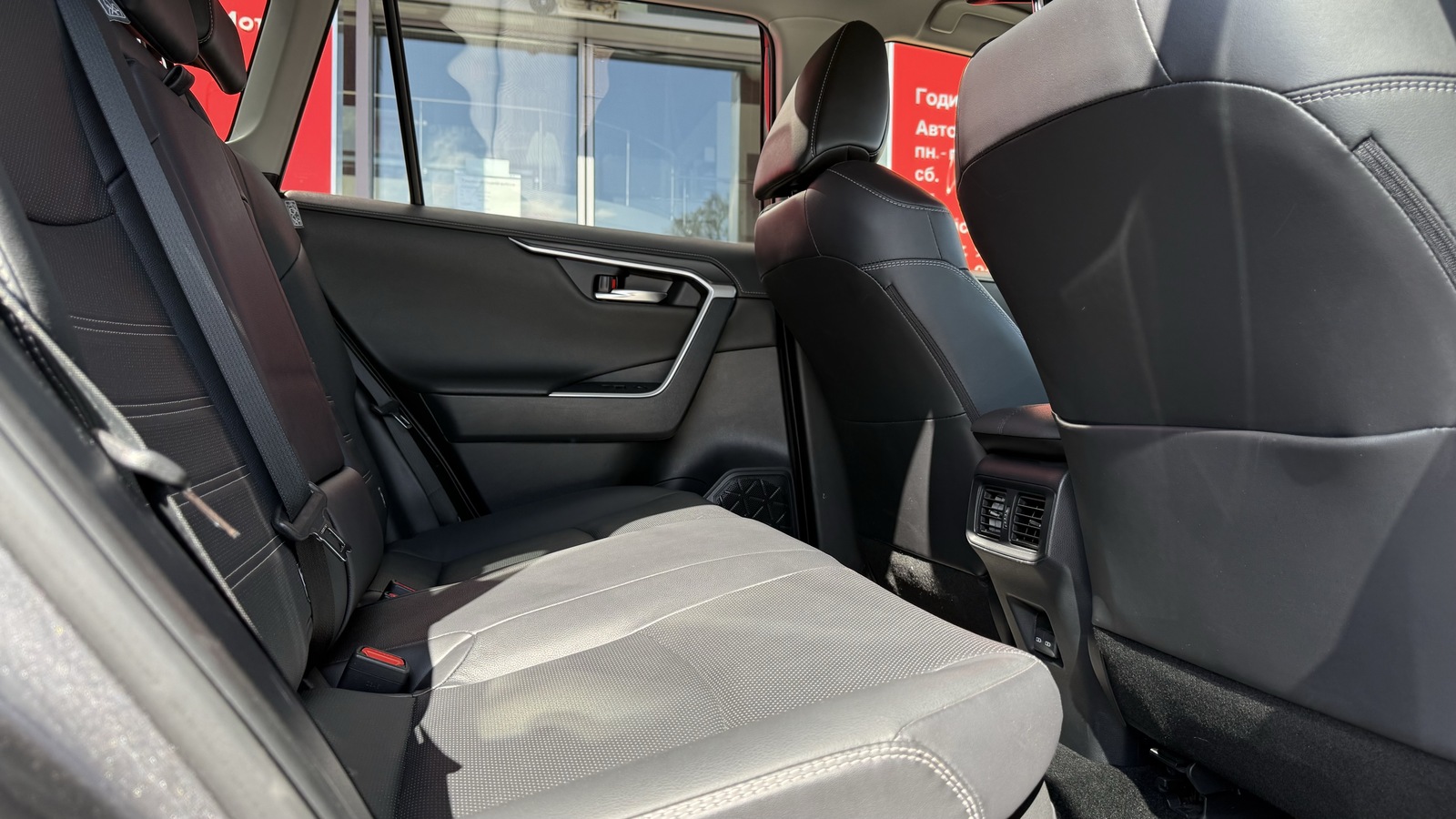 Toyota RAV4 2023 року з пробігом 91504 км, Універсал, Тойота Центр Вінниця "Преміум Мотор", м.Вінниця - 1760000 ГРН | Фото № 7