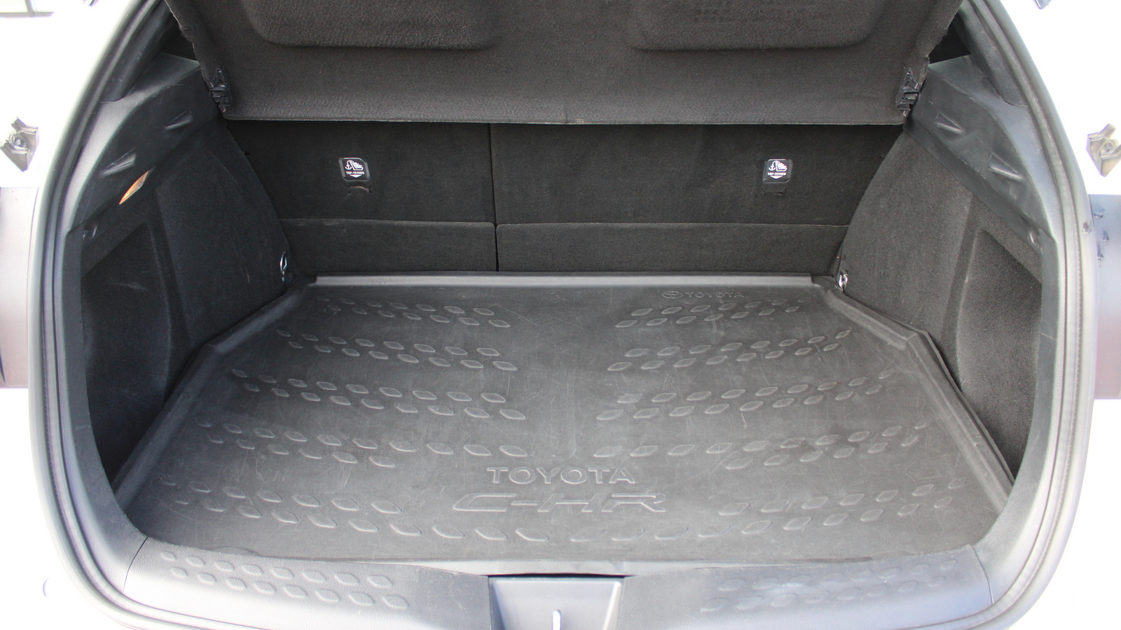 Toyota C-HR 2017 року, Універсал, Тойота Центр Черкаси "Мотор Сіті", м.Черкаси | Фото № 10 Toyota C-HR 2017 року з пробігом 129771 км, Універсал, Тойота Центр Черкаси "Мотор Сіті", м.Черкаси - 823000 ГРН | Фото № 10