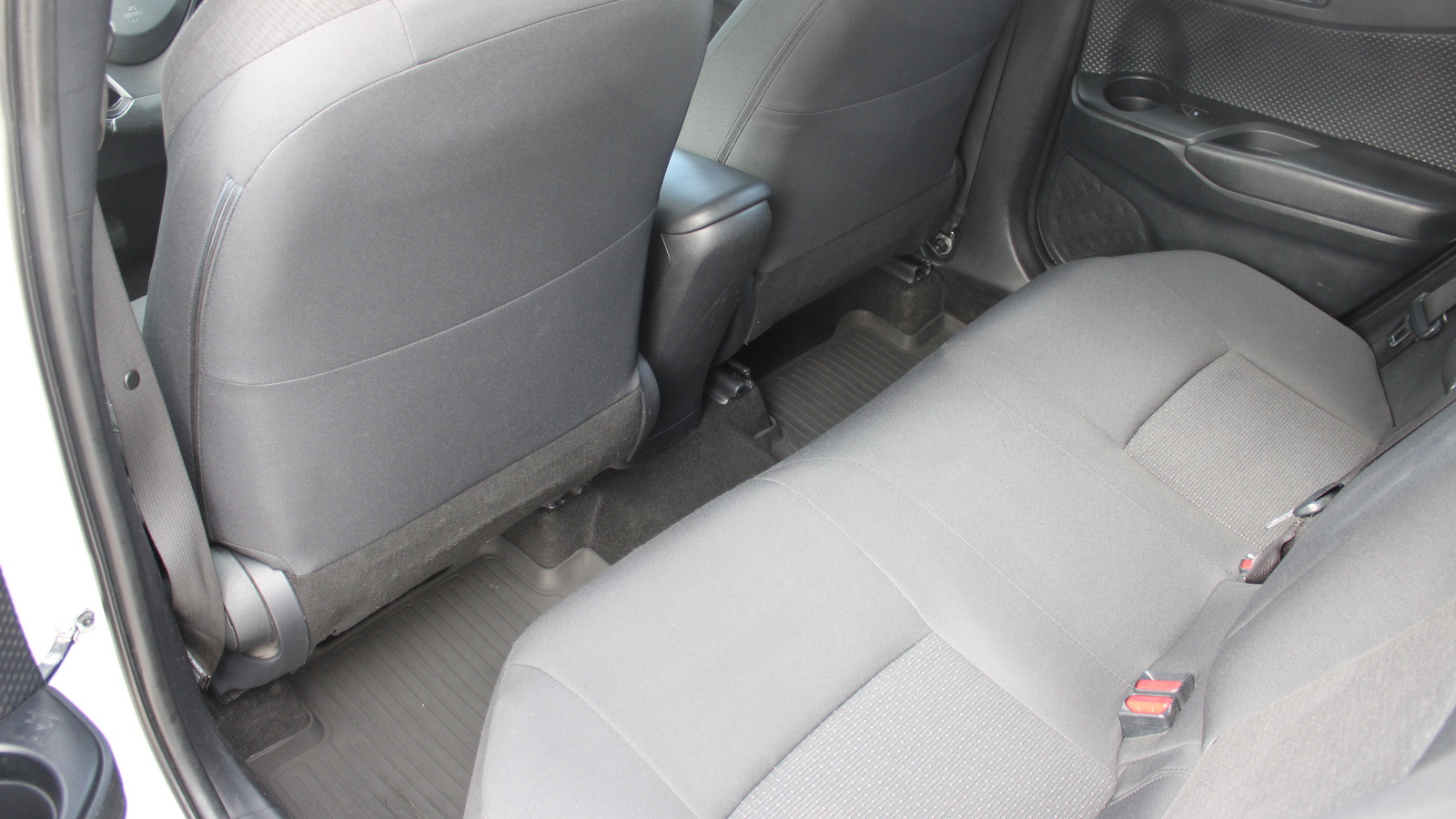 Toyota C-HR 2017 року, Універсал, Тойота Центр Черкаси "Мотор Сіті", м.Черкаси | Фото № 11 Toyota C-HR 2017 року з пробігом 129771 км, Універсал, Тойота Центр Черкаси "Мотор Сіті", м.Черкаси - 823000 ГРН | Фото № 11