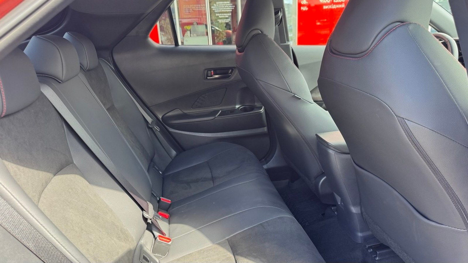 Toyota C-HR 2025 року з пробігом 1148 км, Хетчбек, Тойота Центр Івано-Франківськ "Класик-Авто", м.Івано-Франківськ - 1781900 ГРН | Фото № 7