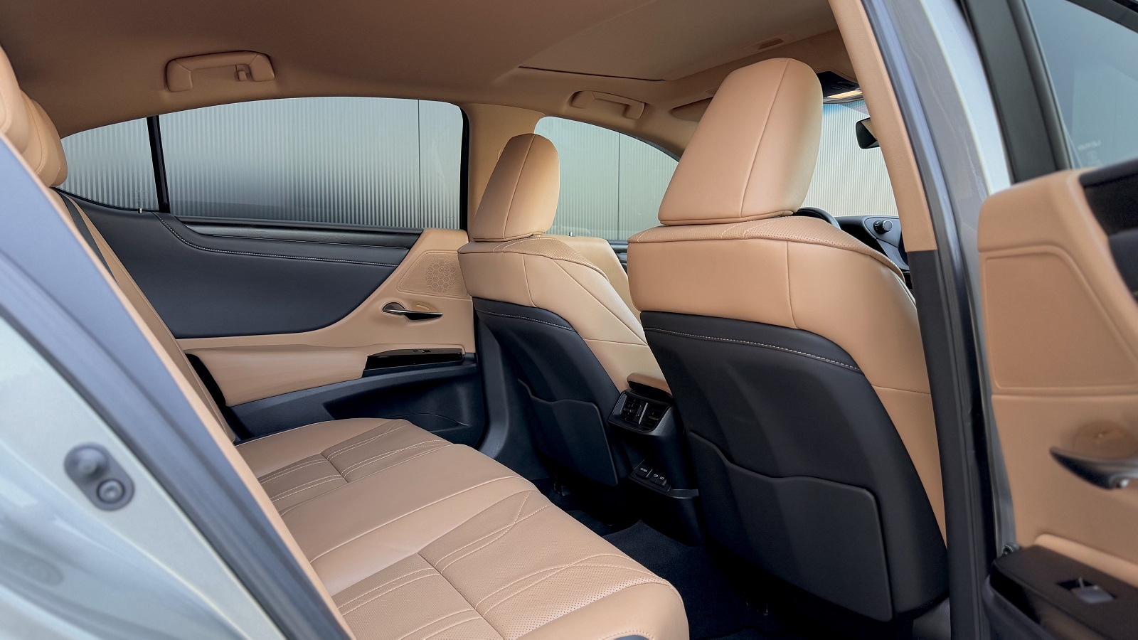 Lexus ES 2021 року з пробігом 12663 км, Універсал, Лексус Одеса, м.Одеса - 2709400 ГРН | Фото № 7