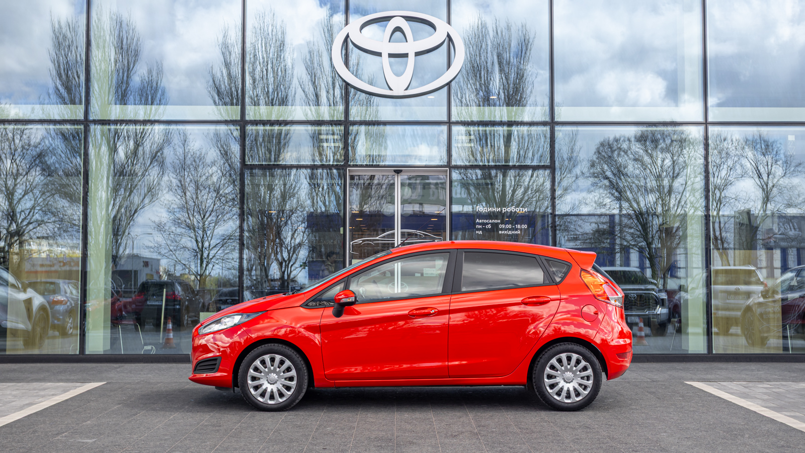 Інші авто FORD FIESTA 2016 року з пробігом 90716 км, Хетчбек, Тойота Центр Дніпро "Алмаз Мотор" на Запорізькому шосе, м.Дніпро - 352000 ГРН | Фото № 3