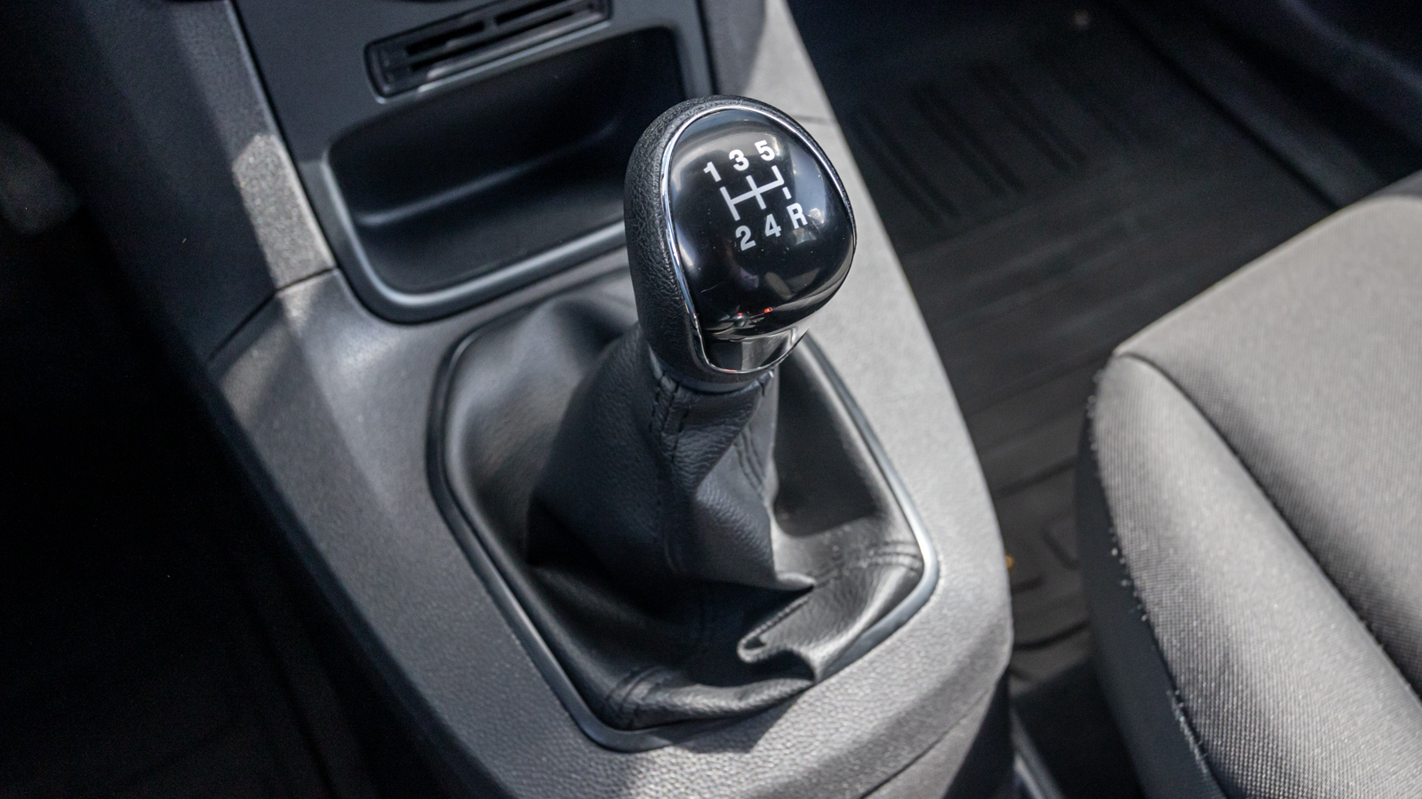 Інші авто FORD FIESTA 2016 року з пробігом 90716 км, Хетчбек, Тойота Центр Дніпро "Алмаз Мотор" на Запорізькому шосе, м.Дніпро - 352000 ГРН | Фото № 27