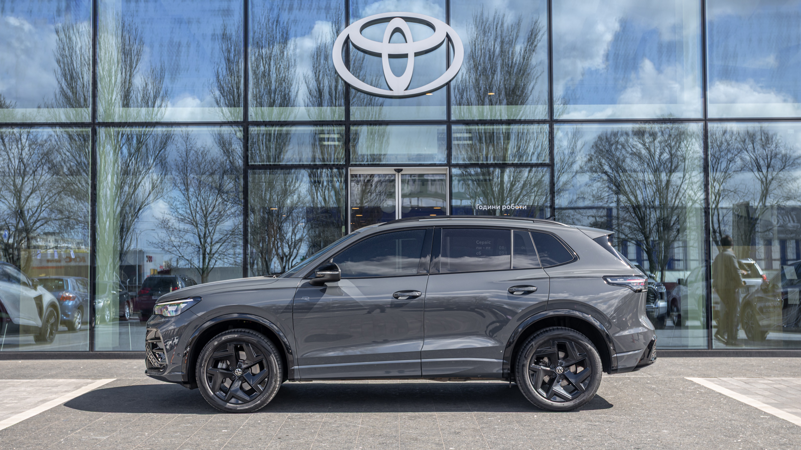 Інші авто VOLKSWAGEN TIGUAN 2025 року з пробігом 13664 км, Універсал, Тойота Центр Дніпро "Алмаз Мотор" на Запорізькому шосе, м.Дніпро - 2155000 ГРН | Фото № 3