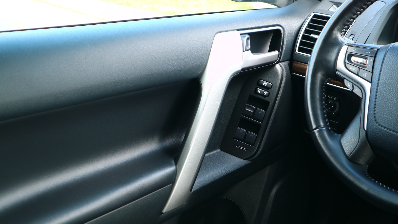 Toyota LAND CRUISER PRADO 2022 року з пробігом 78000 км, Універсал, Тойота Центр Київ "Автосаміт Укравто Столичне", м.Київ - 2445000 ГРН | Фото № 16