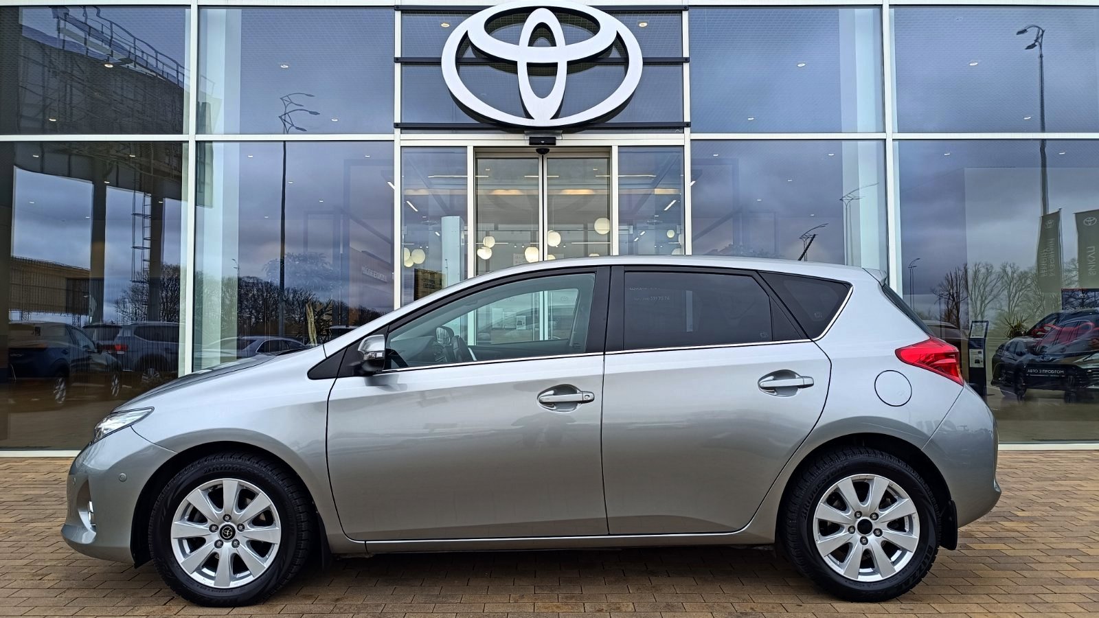 Toyota AURIS 2013 року з пробігом 101997 км, Хетчбек, Тойота Центр Київ «ВІДІ Аеропорт», м.Київ - 565000 ГРН | Фото № 3